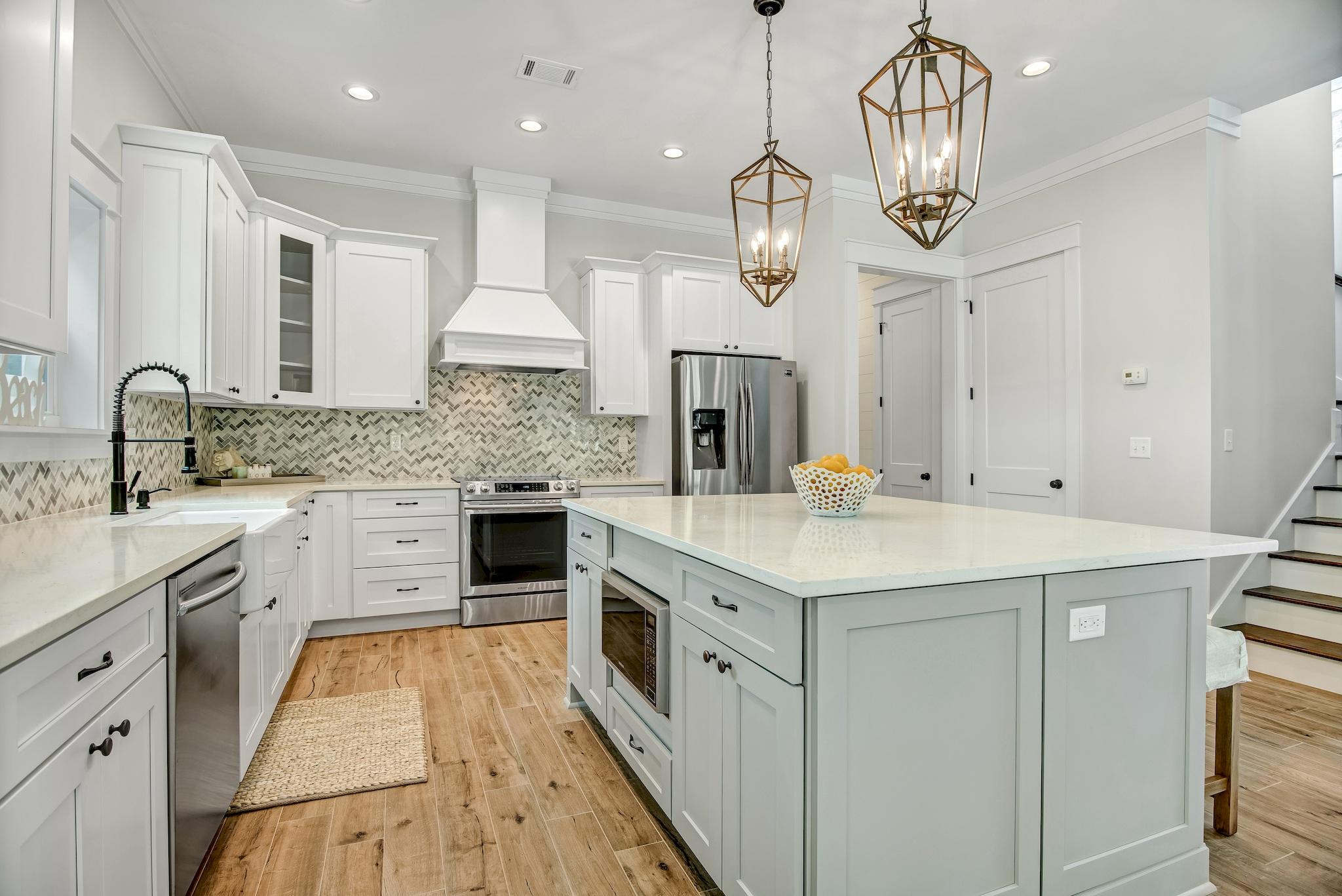 EASTERN LAKE S/D - Residential
