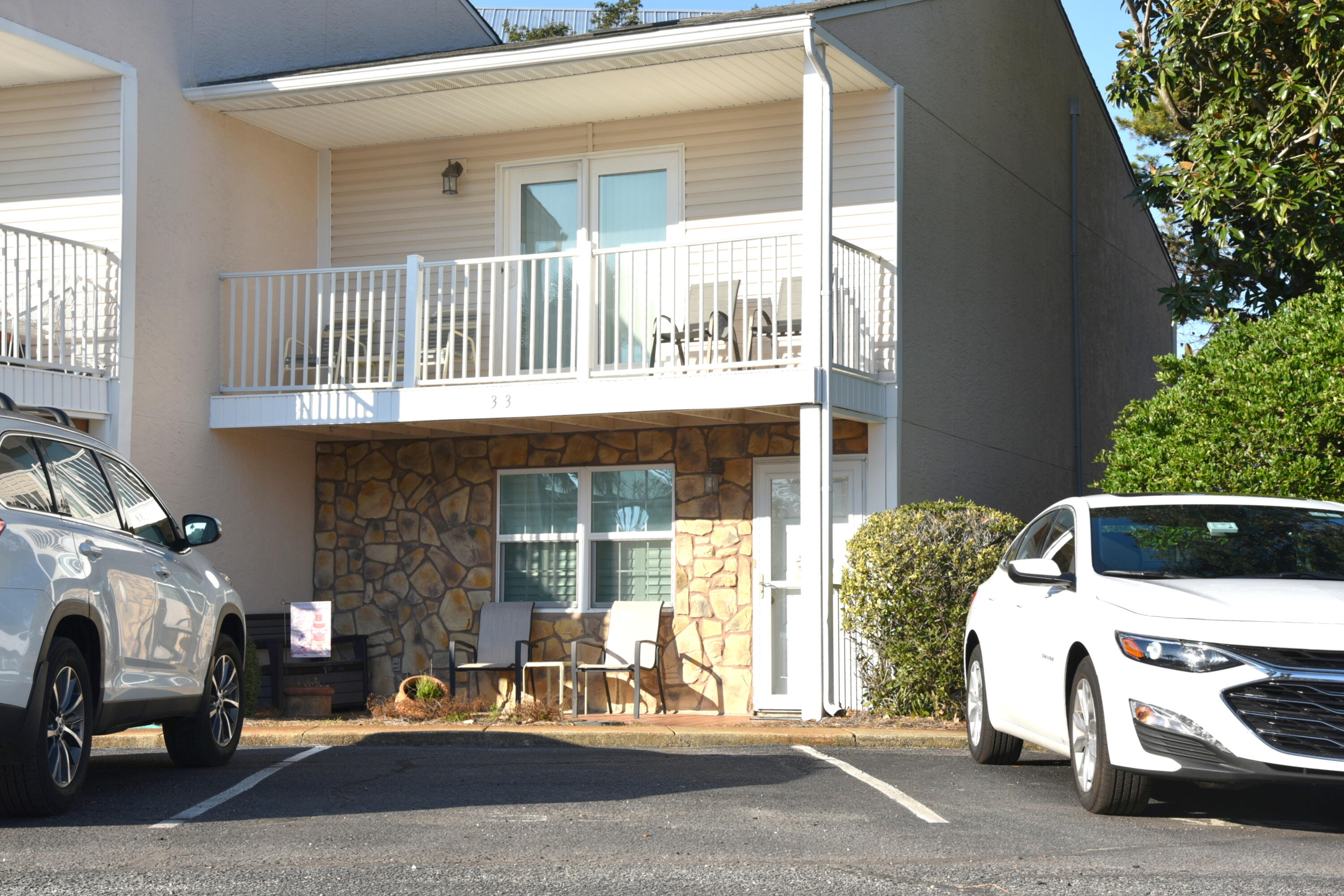 WOODLAND SHORES TOWNHOMES PHASE III - Residential