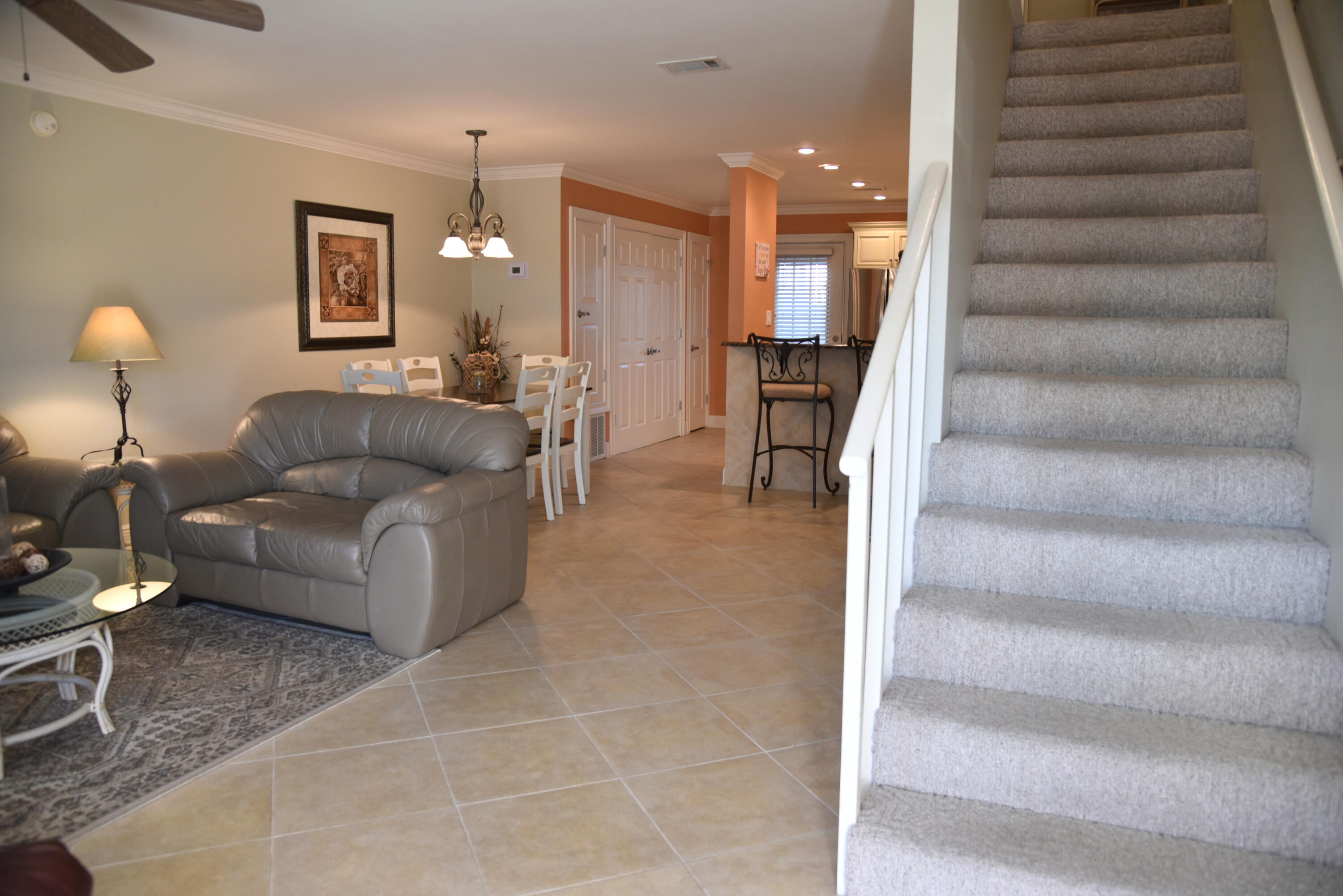 WOODLAND SHORES TOWNHOMES PHASE III - Residential