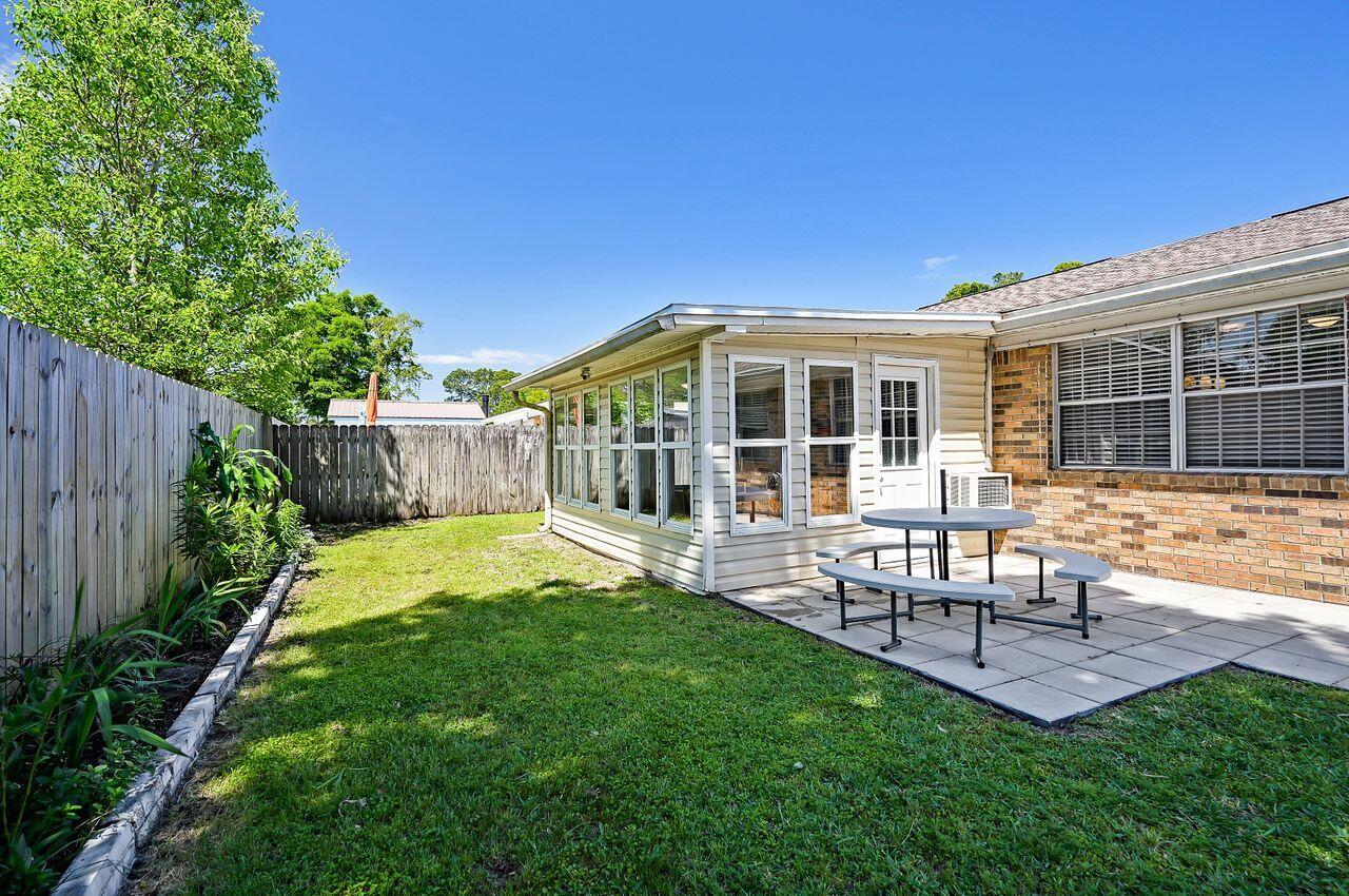 PALM ESTATES UNIT 2 - Residential