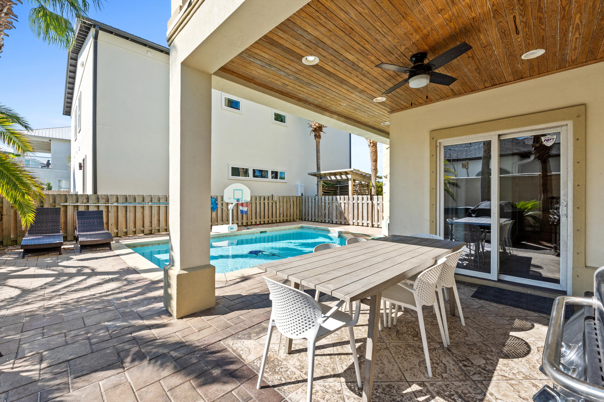 FRANGISTA BEACH 2ND ADDN - Residential