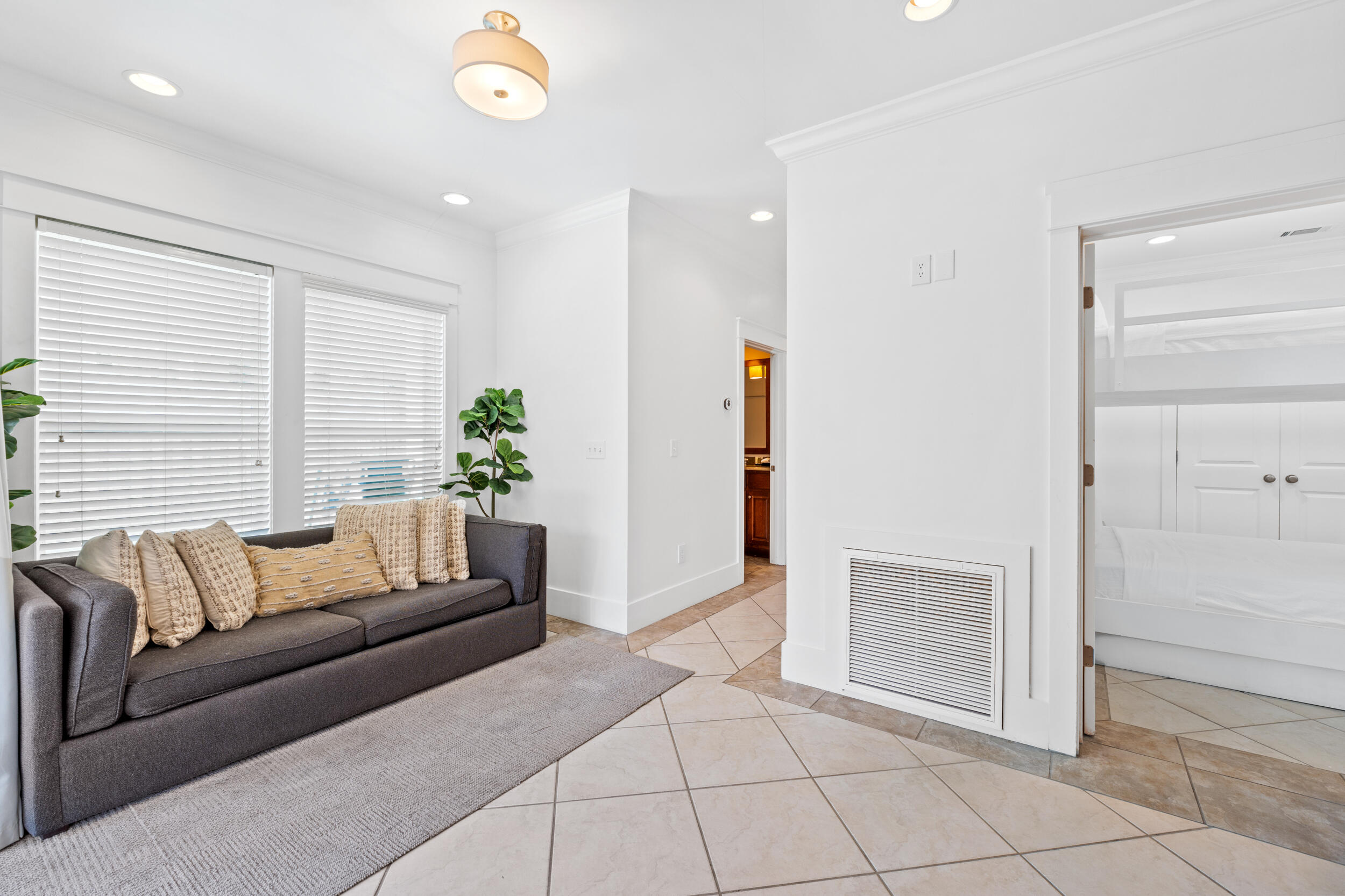 FRANGISTA BEACH 2ND ADDN - Residential