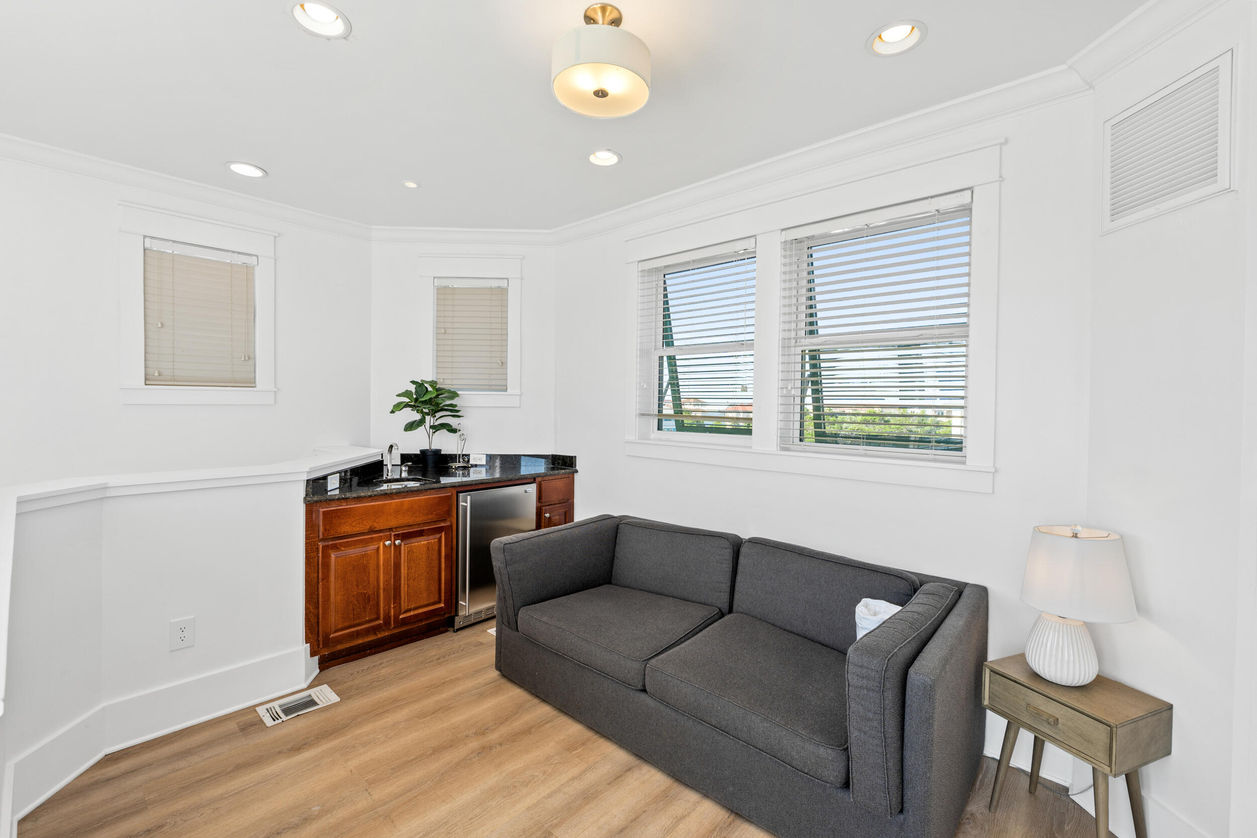 FRANGISTA BEACH 2ND ADDN - Residential
