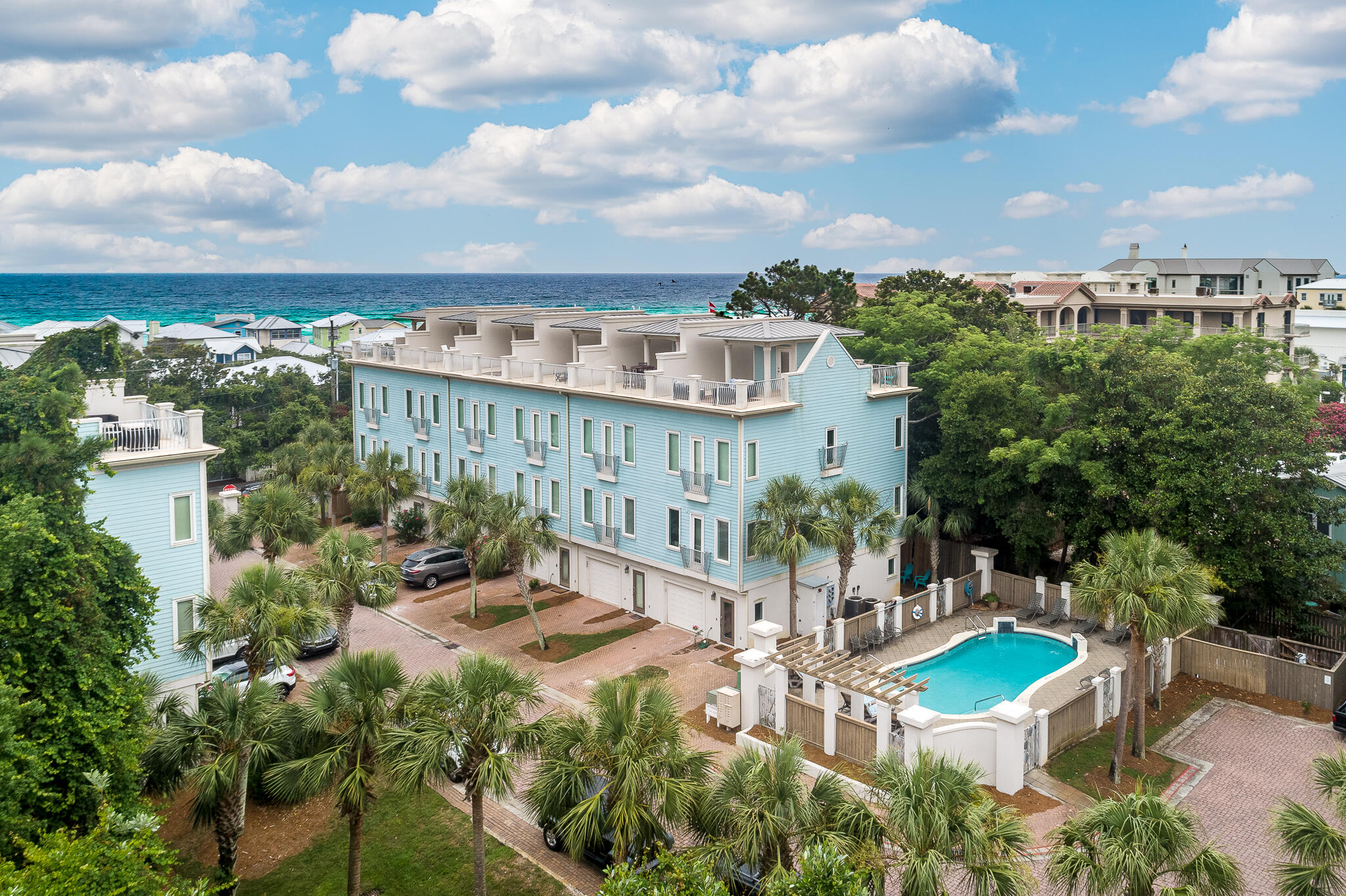 SUMMER PLACE - Residential