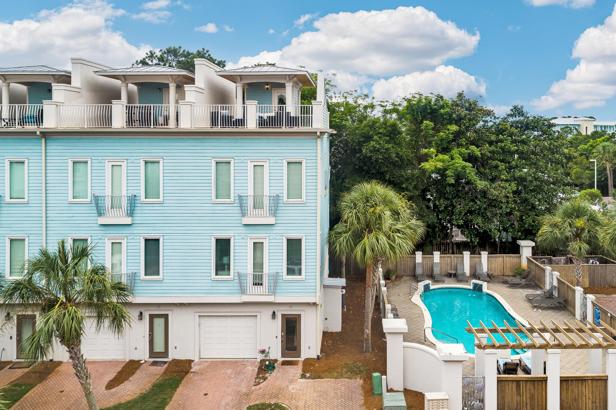 SUMMER PLACE - Residential