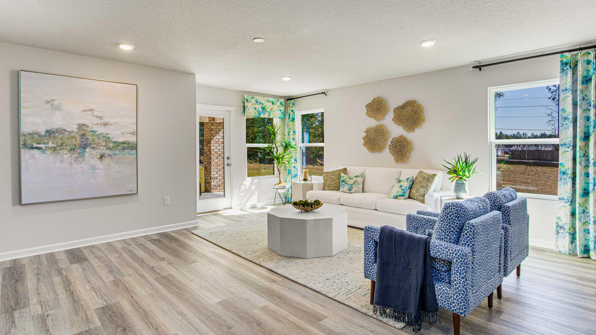 PLANTATION WOODS - Residential