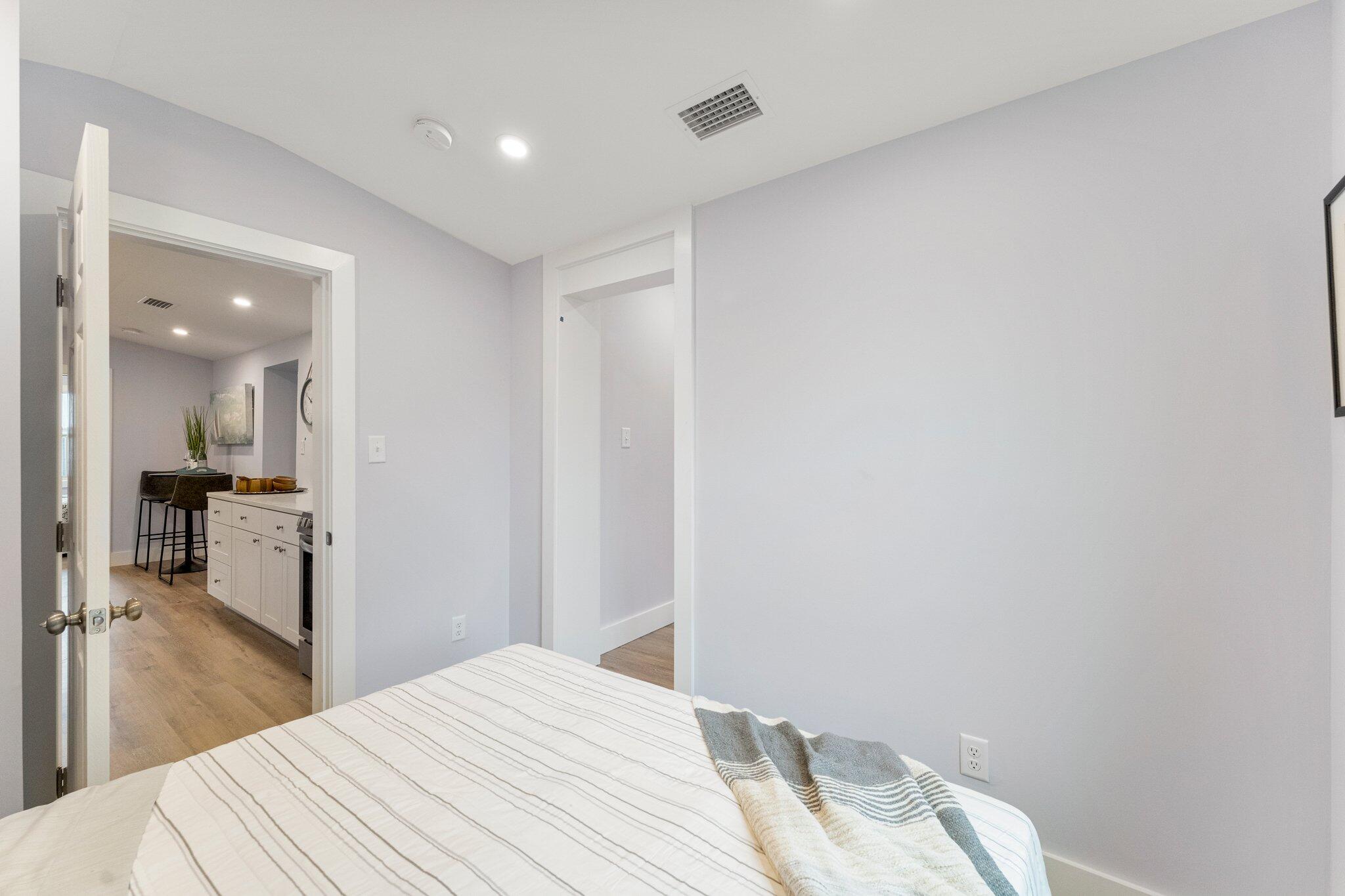 LAGUNA BEACH ESTATES - Residential