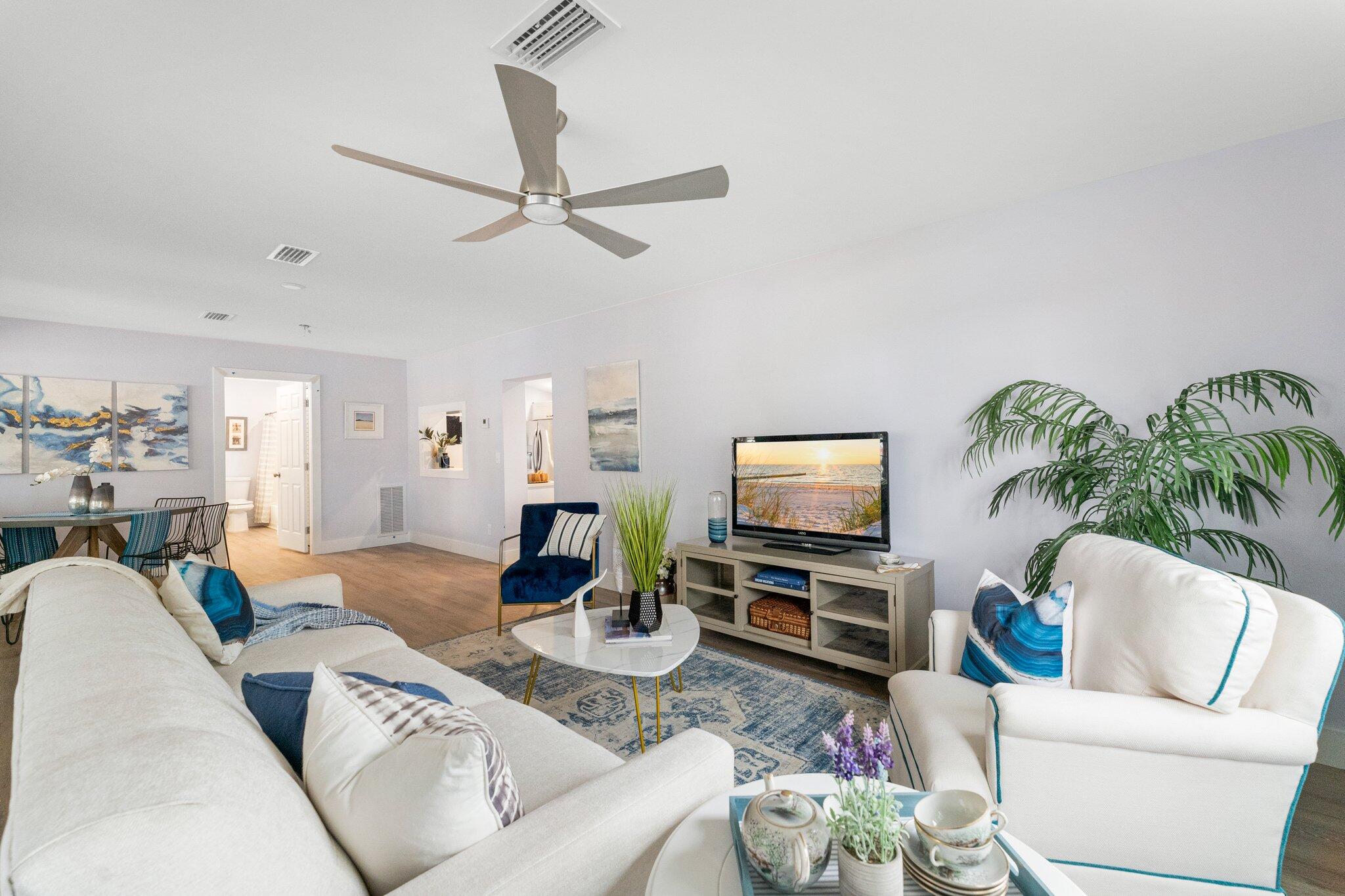 LAGUNA BEACH ESTATES - Residential