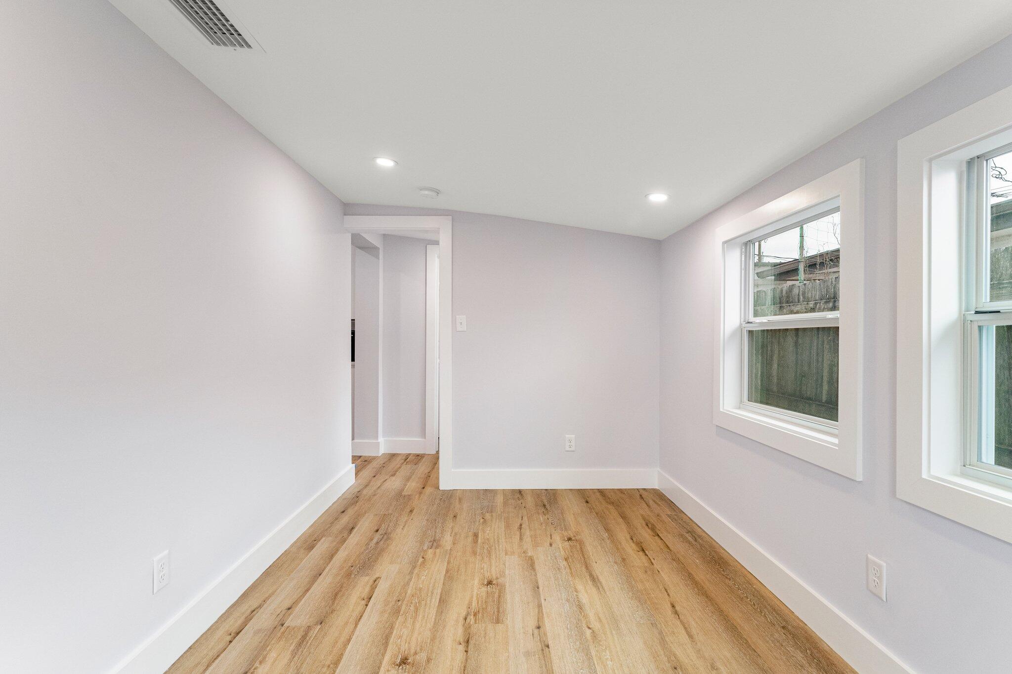 LAGUNA BEACH ESTATES - Residential