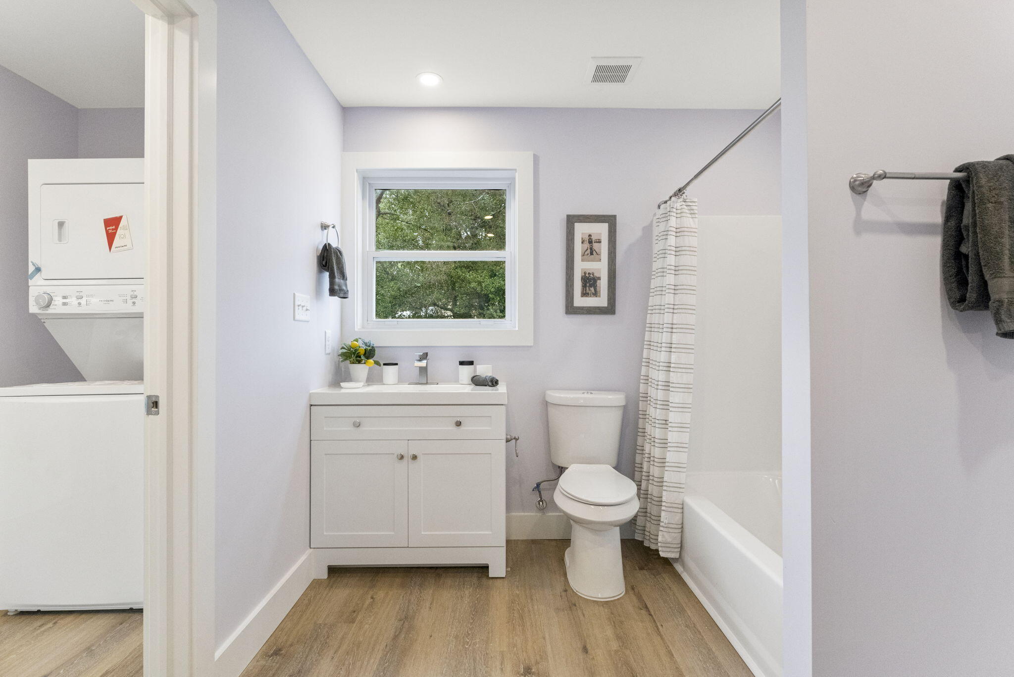 LAGUNA BEACH ESTATES - Residential