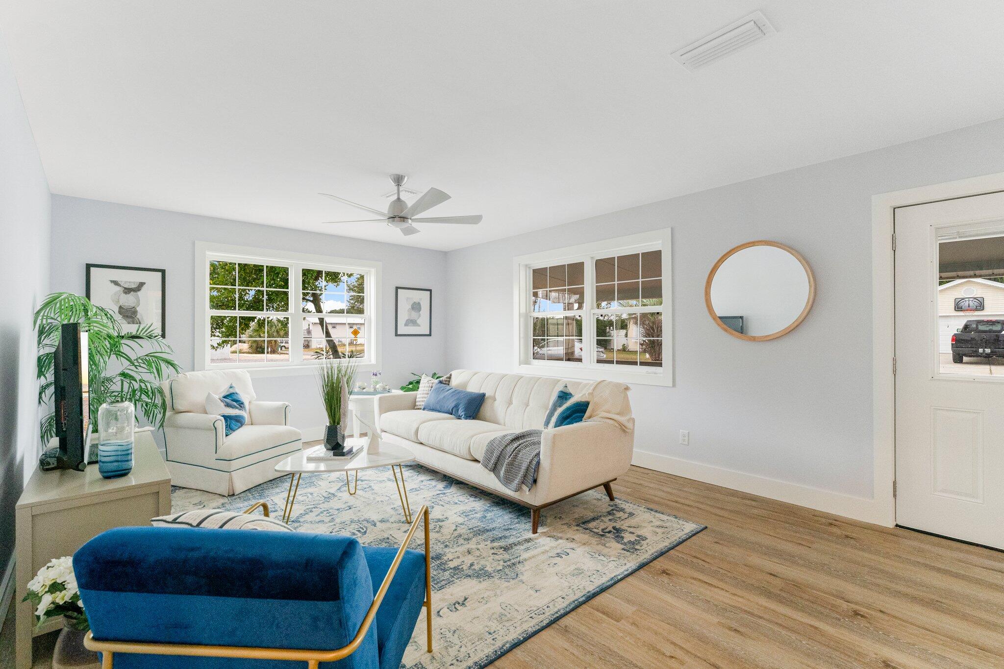 LAGUNA BEACH ESTATES - Residential