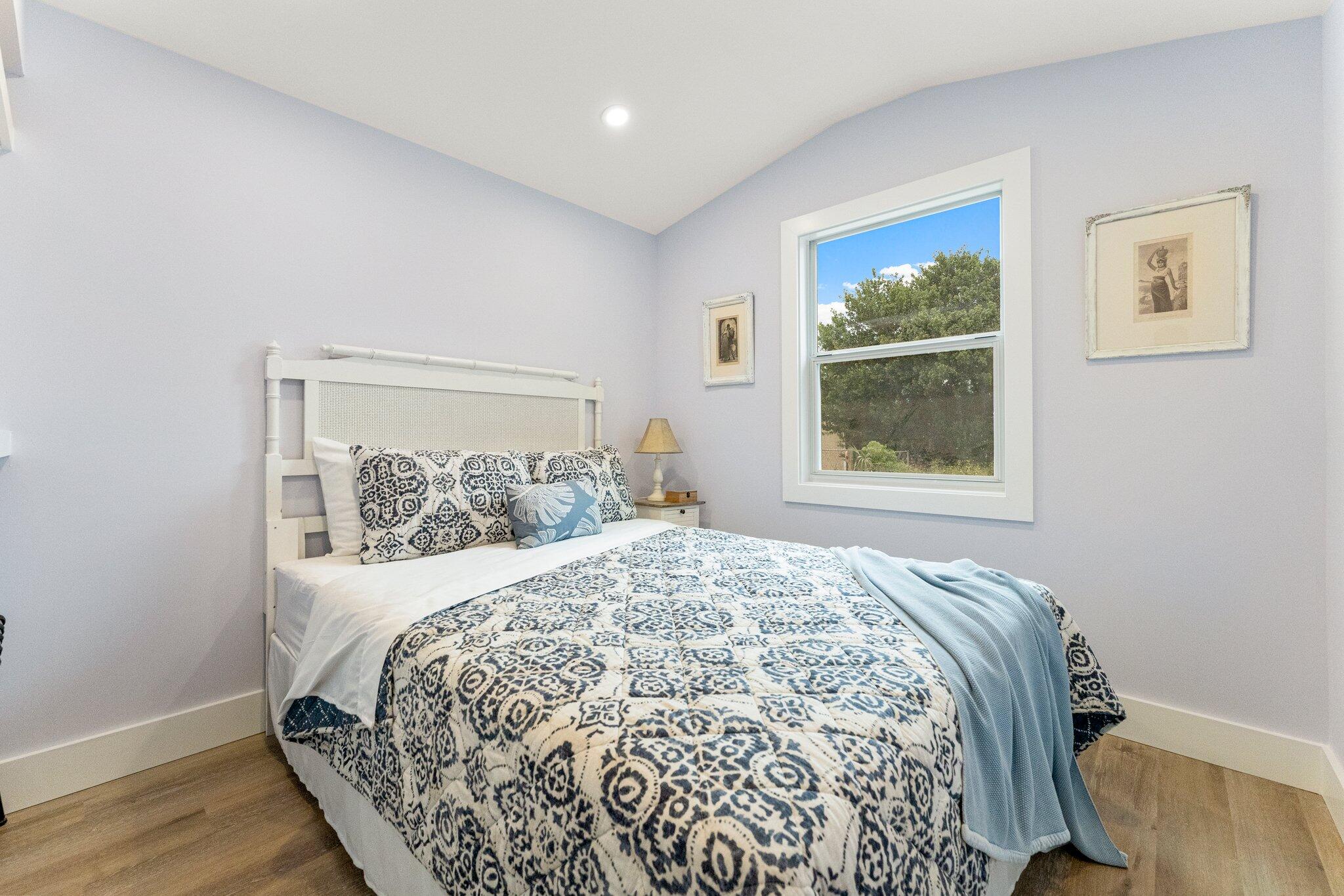 LAGUNA BEACH ESTATES - Residential