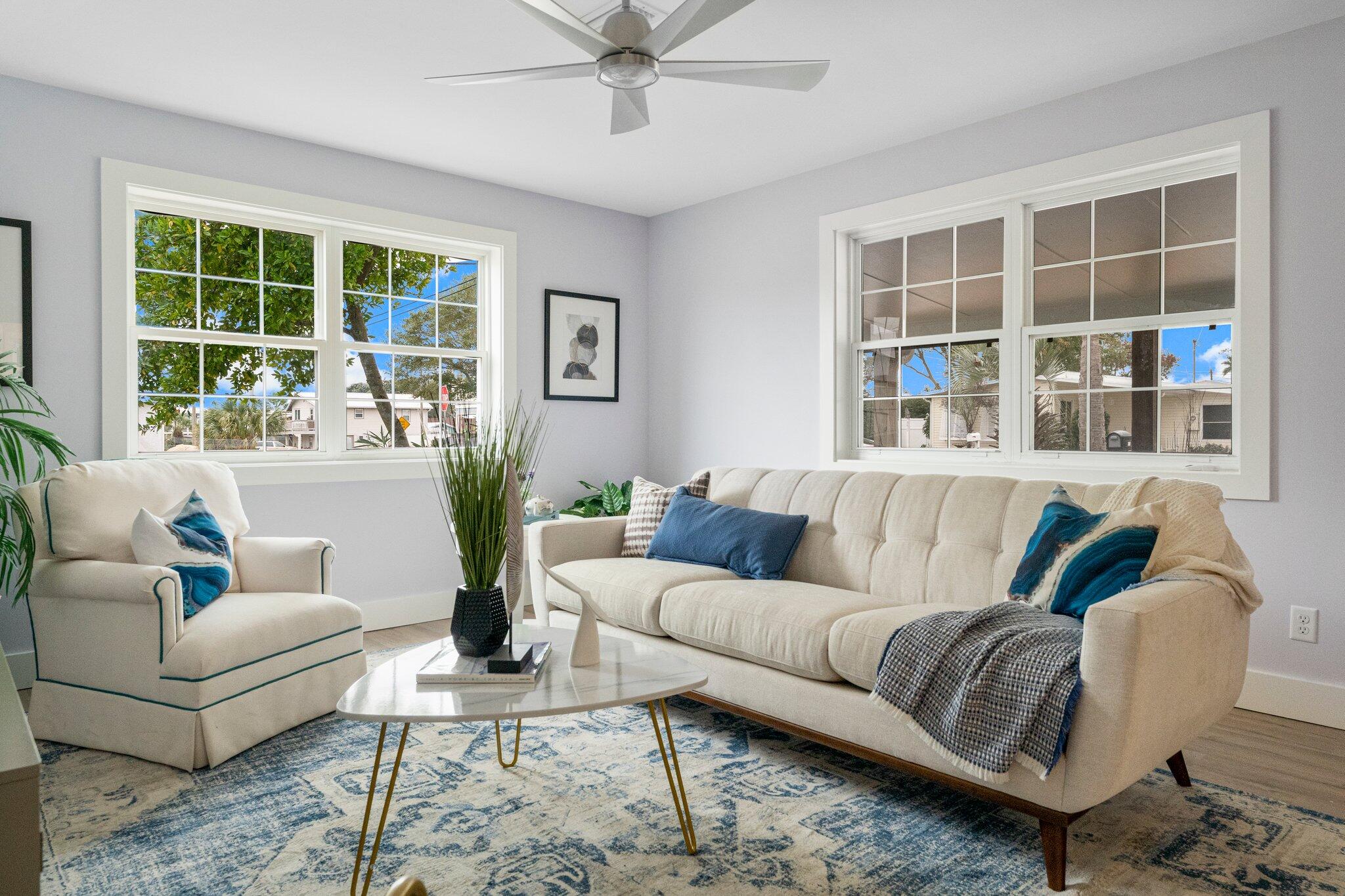 LAGUNA BEACH ESTATES - Residential