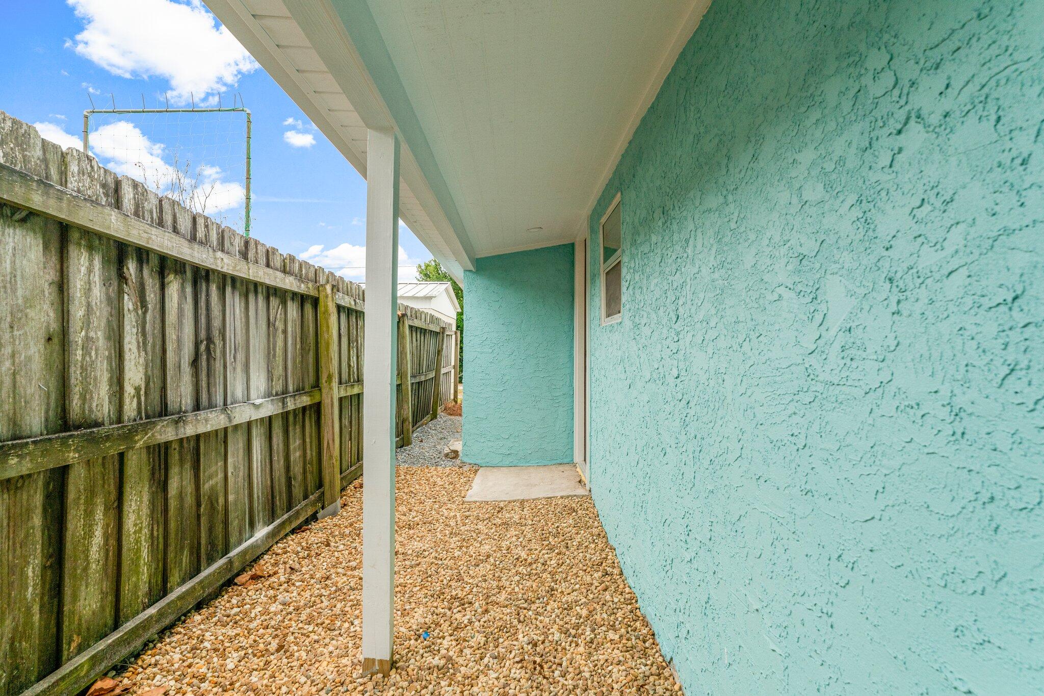 LAGUNA BEACH ESTATES - Residential