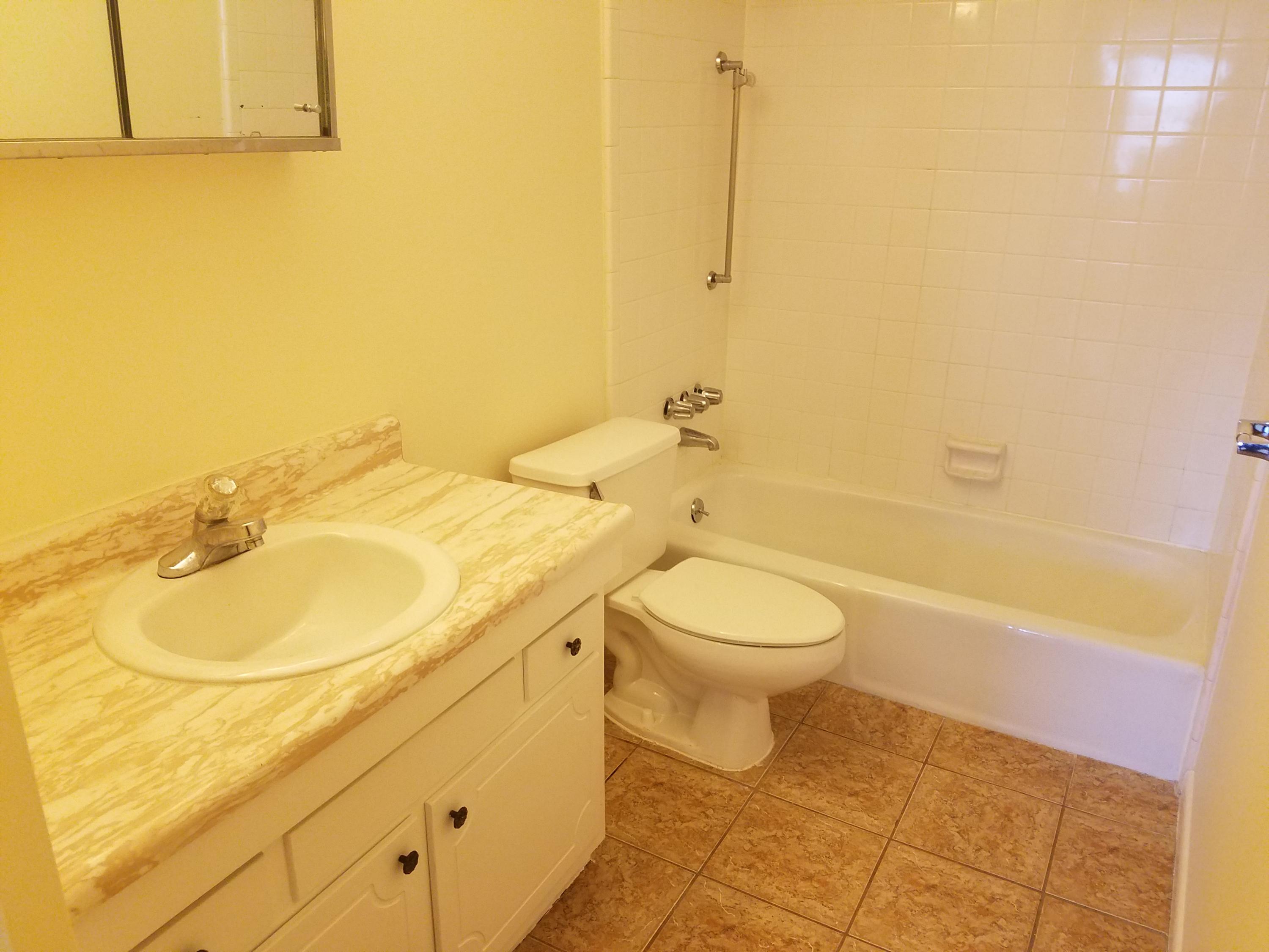 BAYVIEW WATERS CONDO - Residential