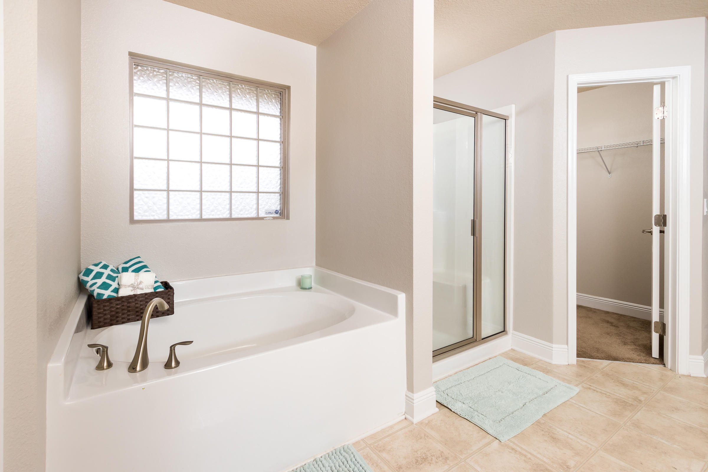 SILVER CREEK ESTATES - Residential