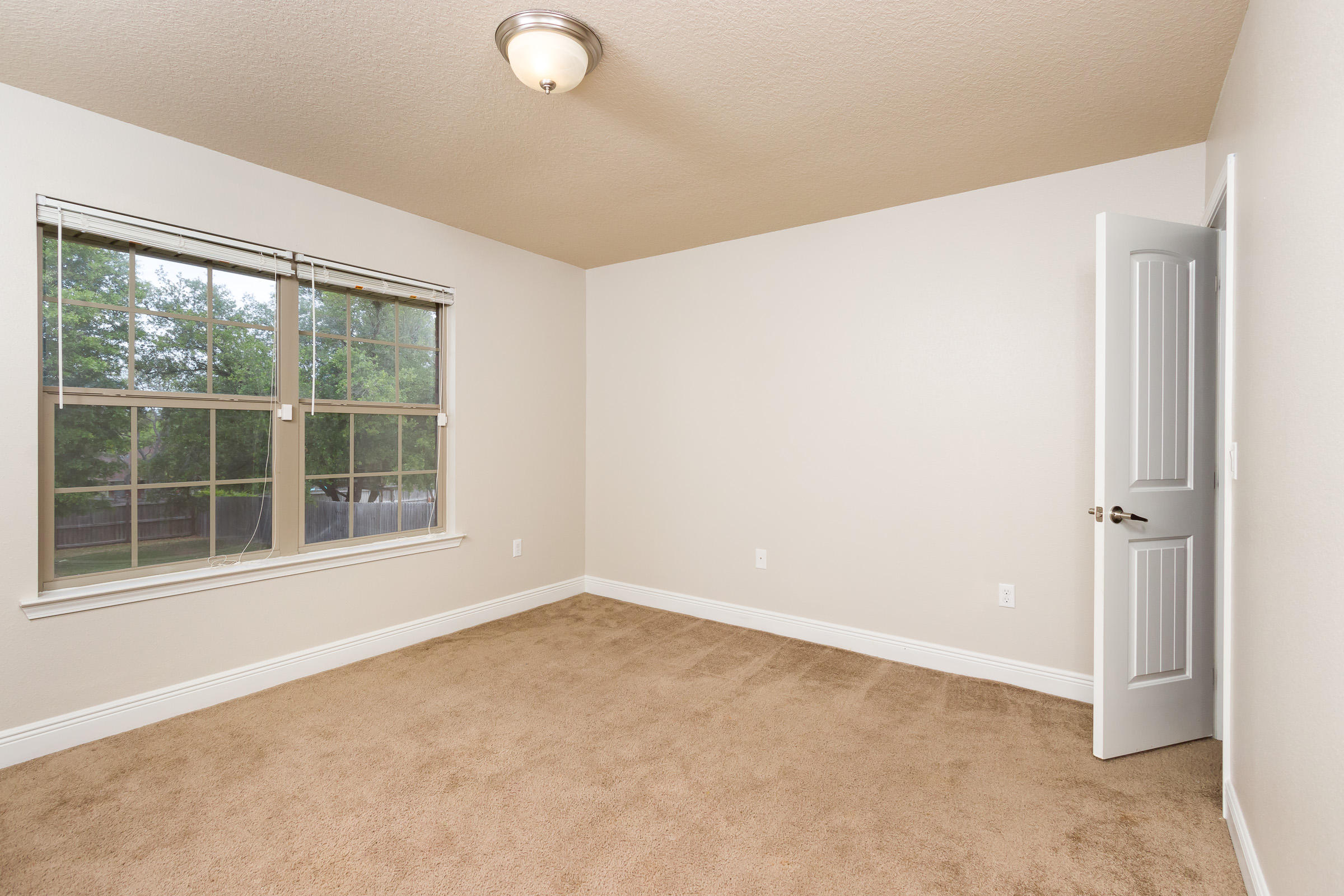 SILVER CREEK ESTATES - Residential