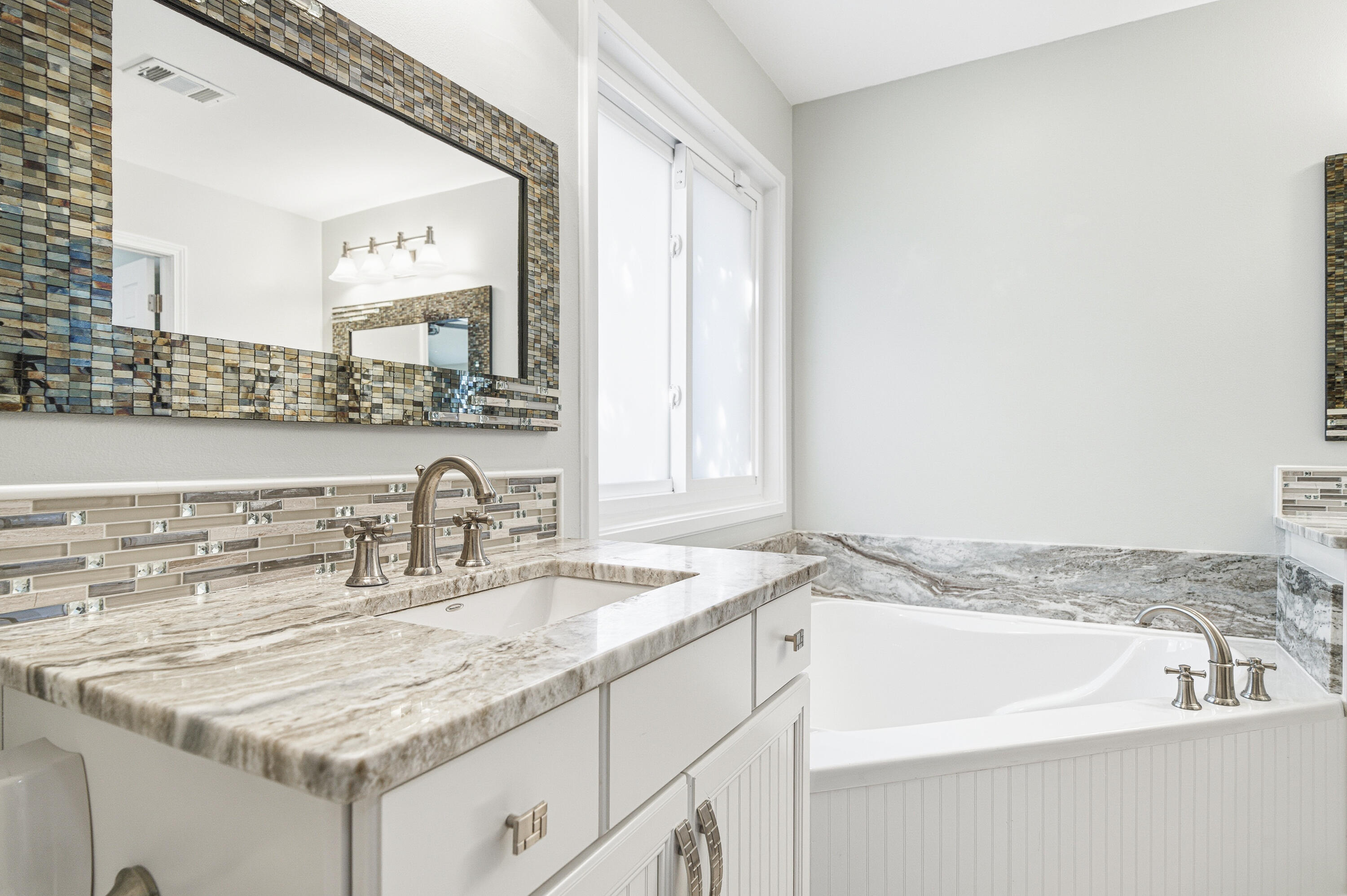 AVALON BEACH ESTATES - Residential