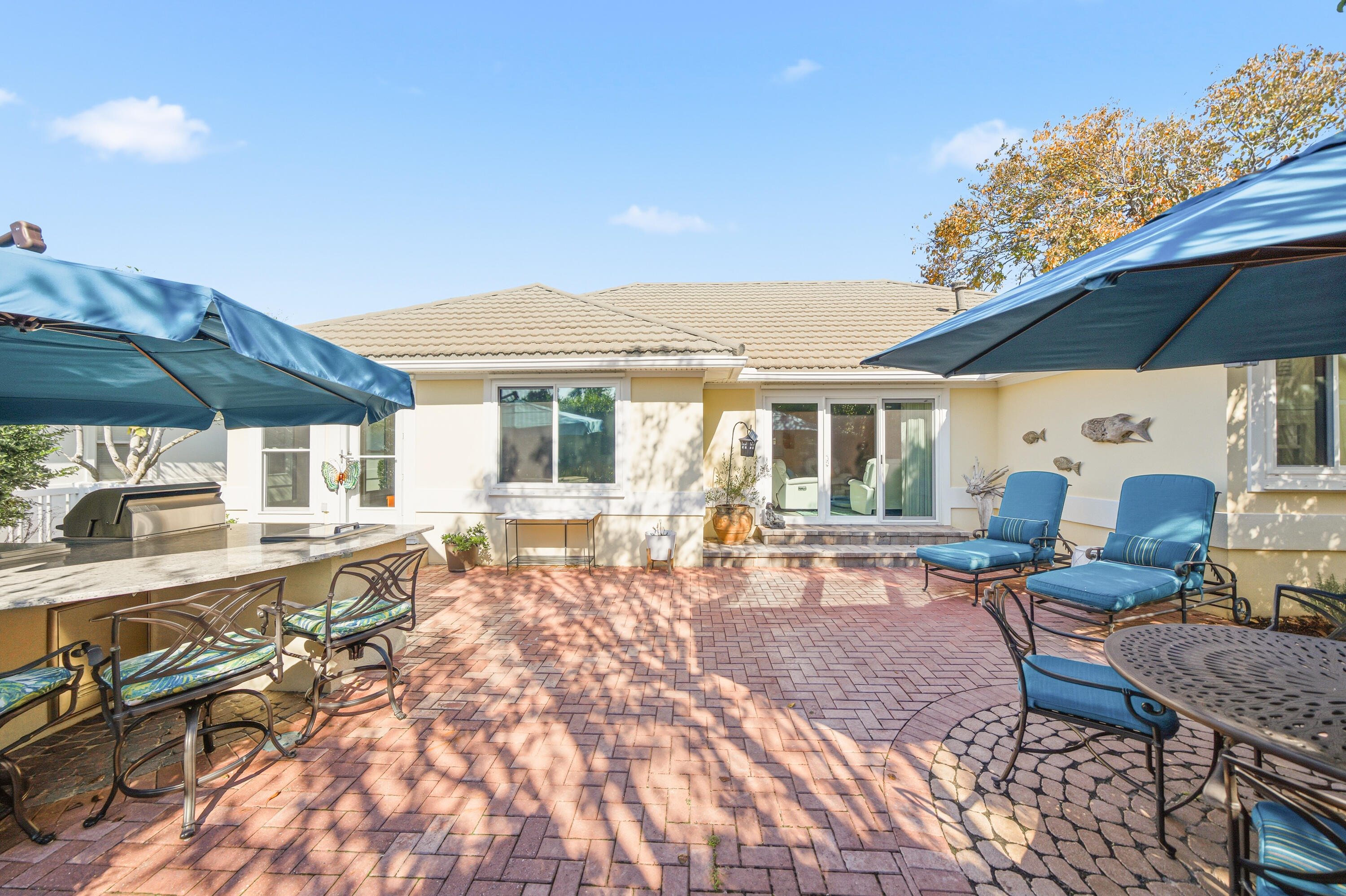 AVALON BEACH ESTATES - Residential