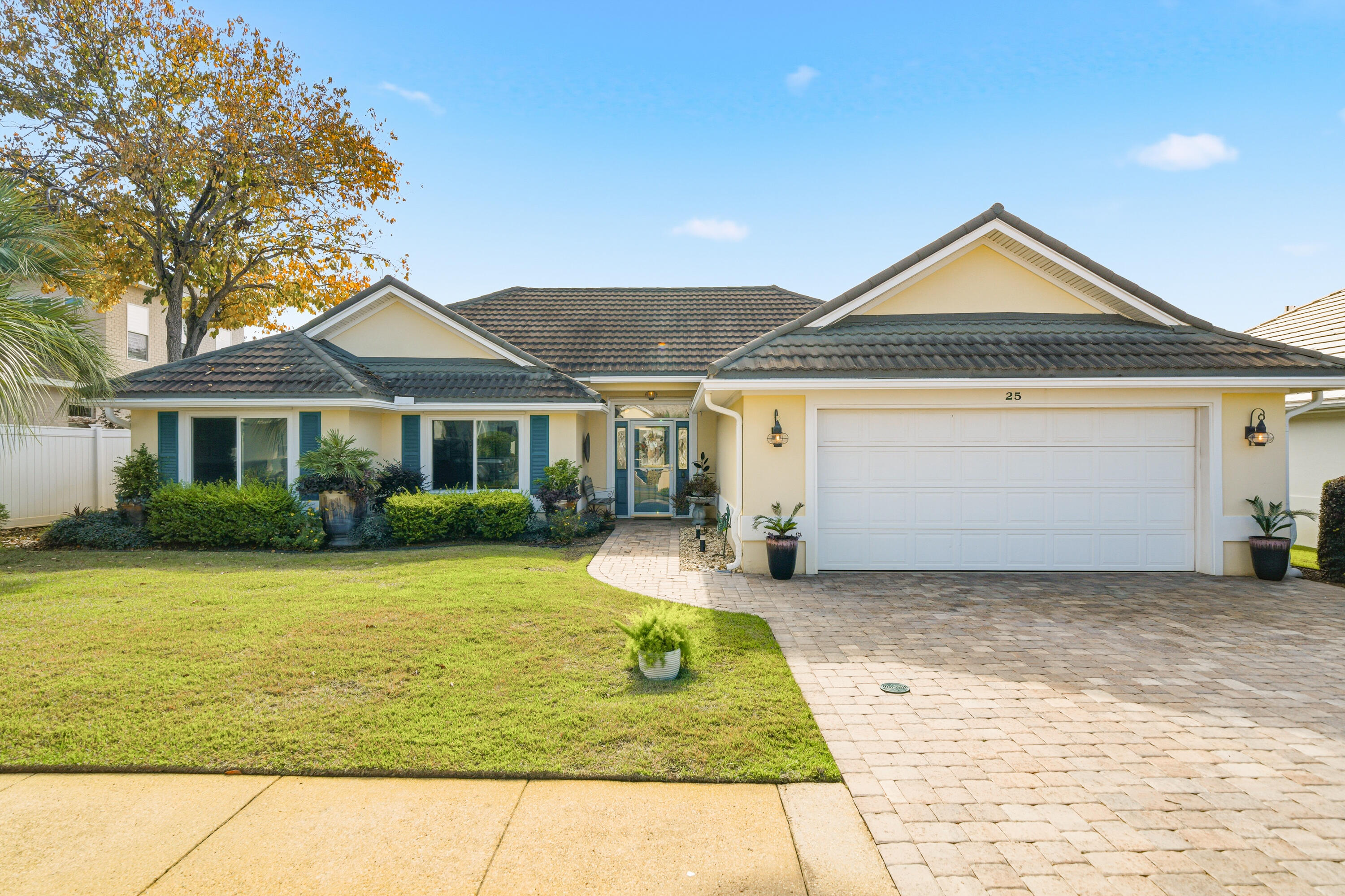 AVALON BEACH ESTATES - Residential