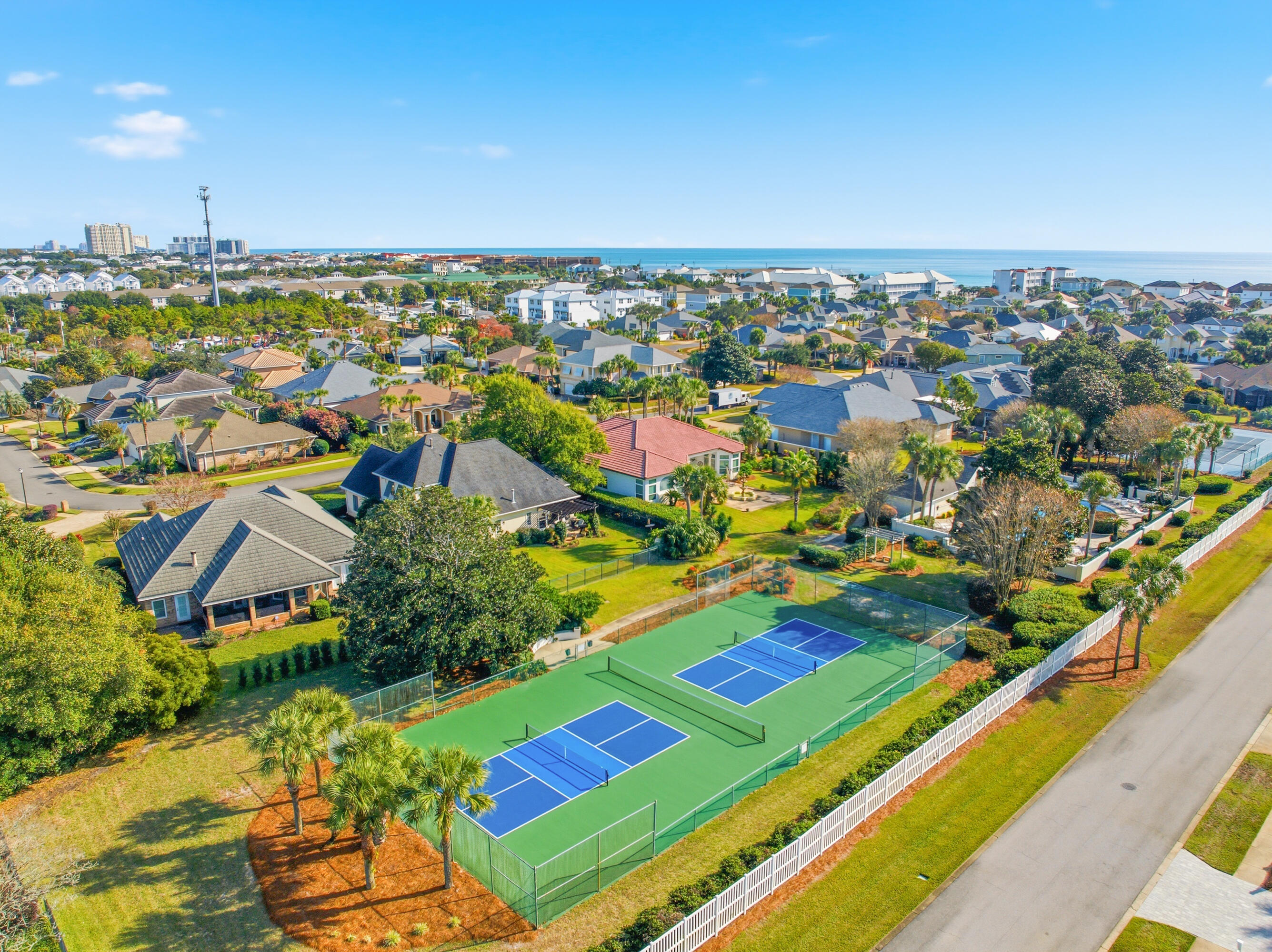 AVALON BEACH ESTATES - Residential