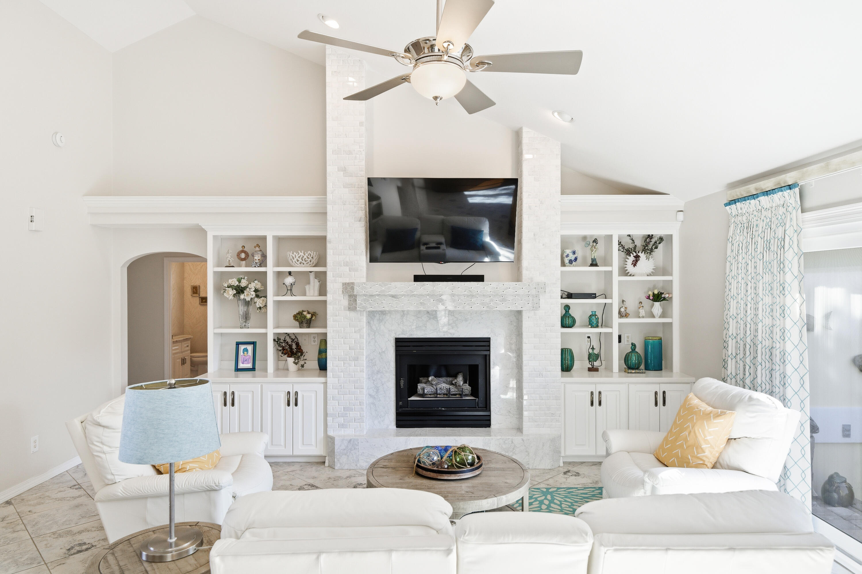 AVALON BEACH ESTATES - Residential