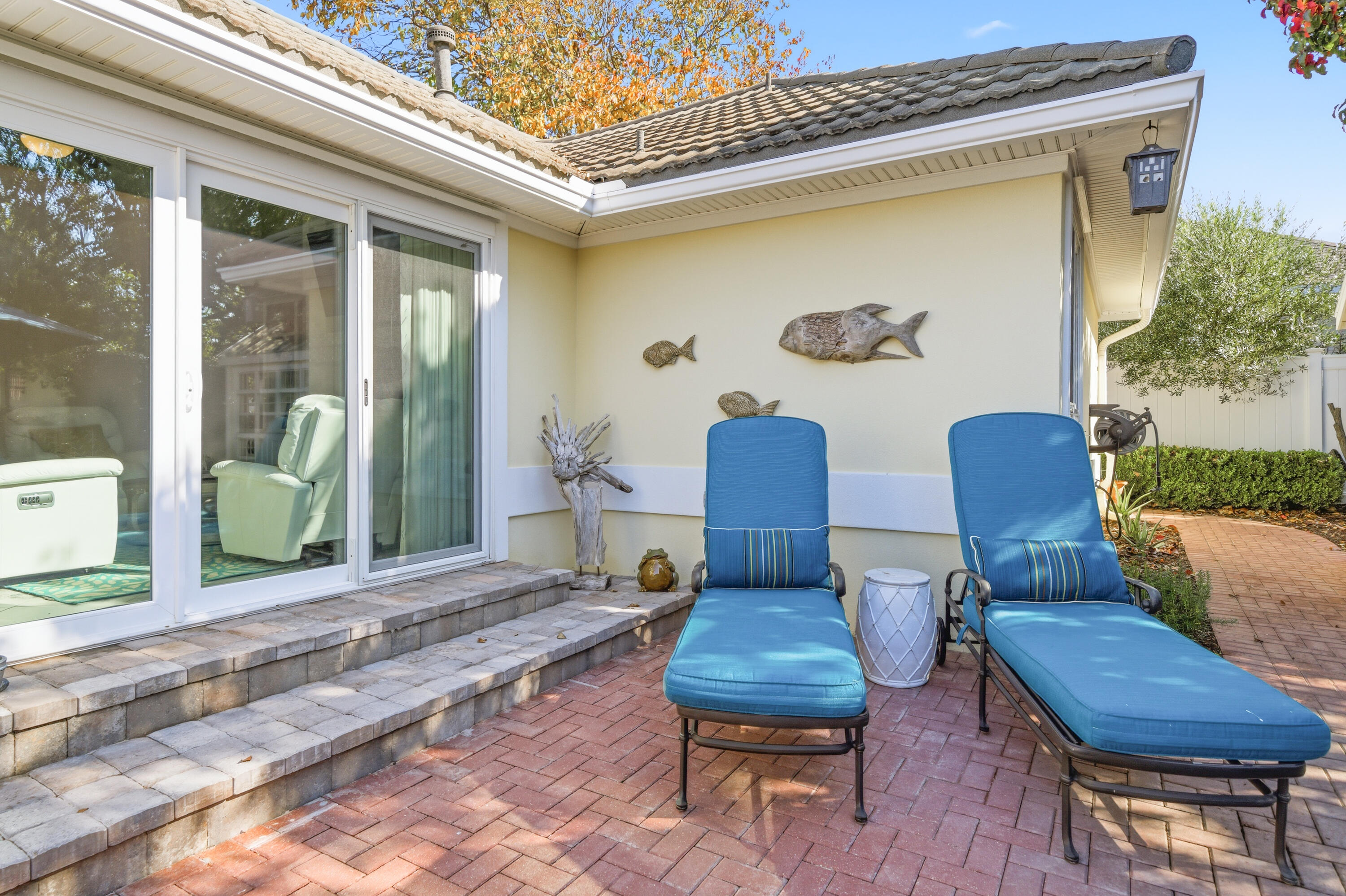 AVALON BEACH ESTATES - Residential