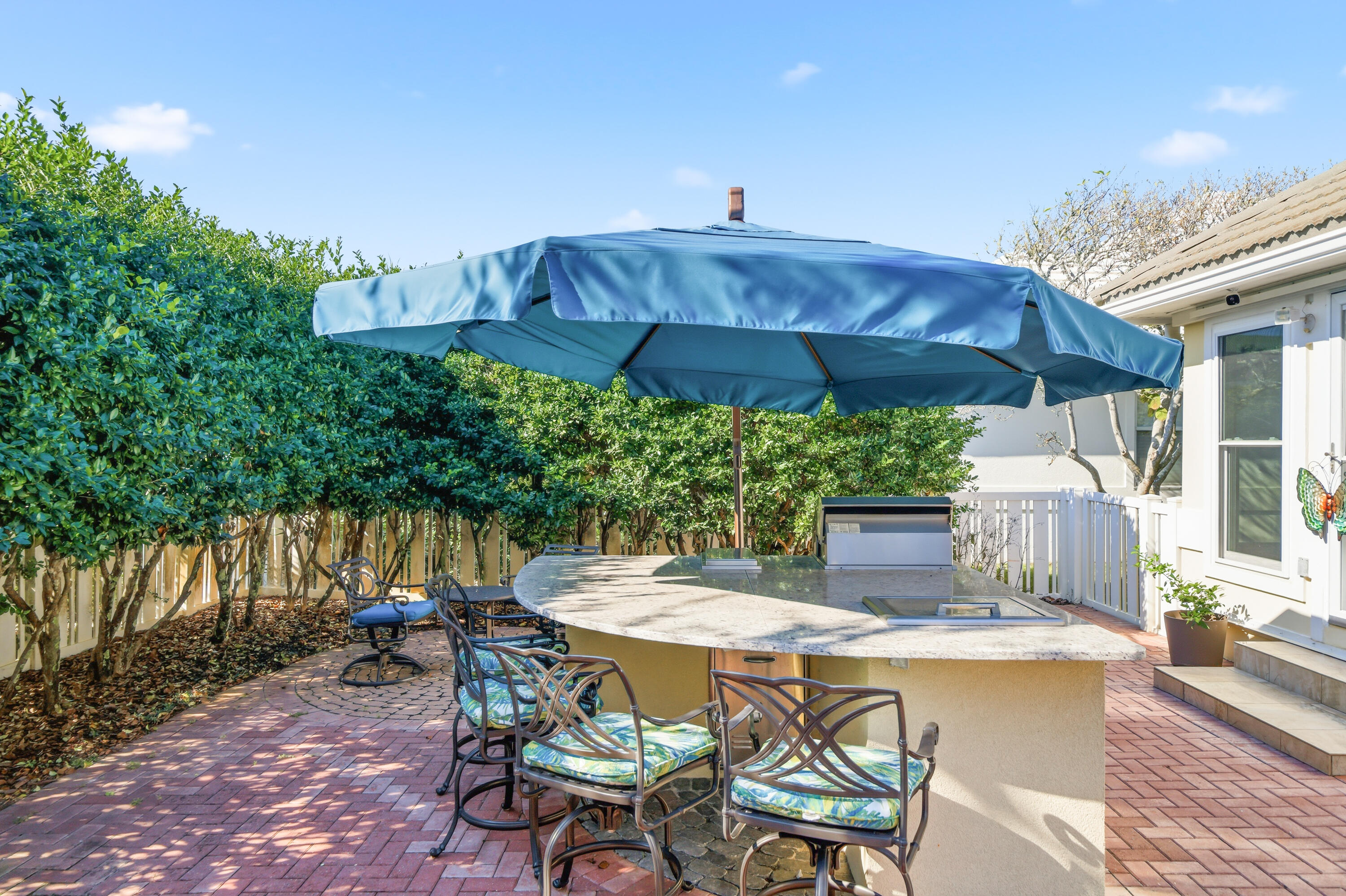 AVALON BEACH ESTATES - Residential