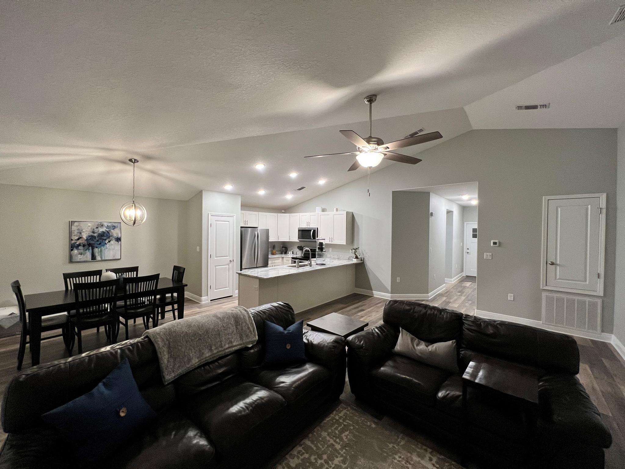 FIRST ADDITION TO NAVARRE - Residential