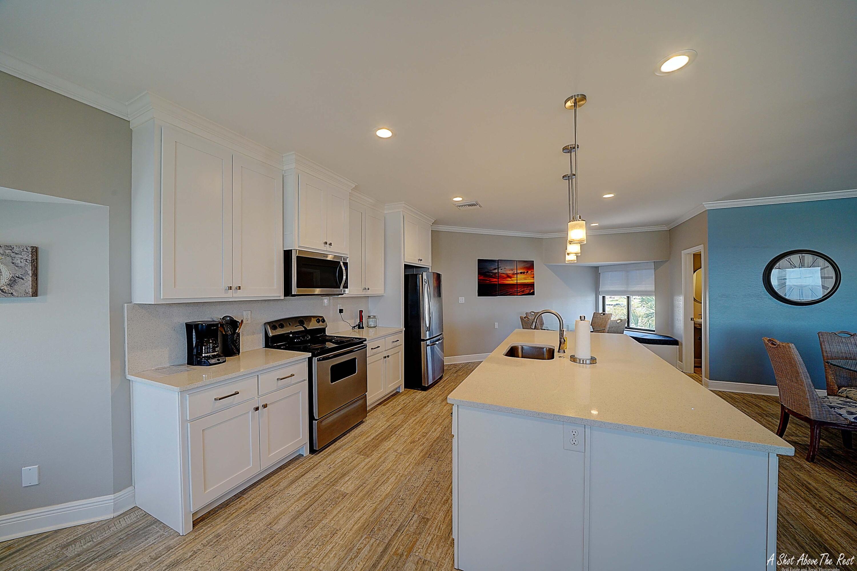 AQUAVISTA CONDO - Residential