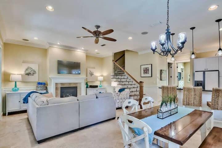 BUNGALOS AT SANDESTIN - Residential