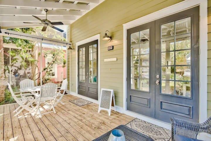 BUNGALOS AT SANDESTIN - Residential