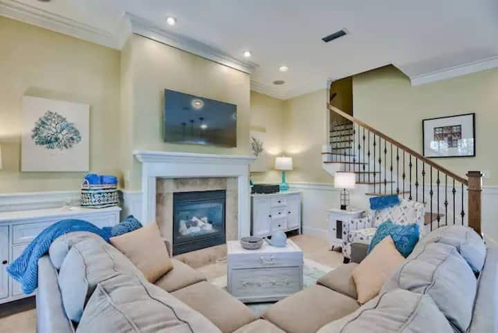 BUNGALOS AT SANDESTIN - Residential