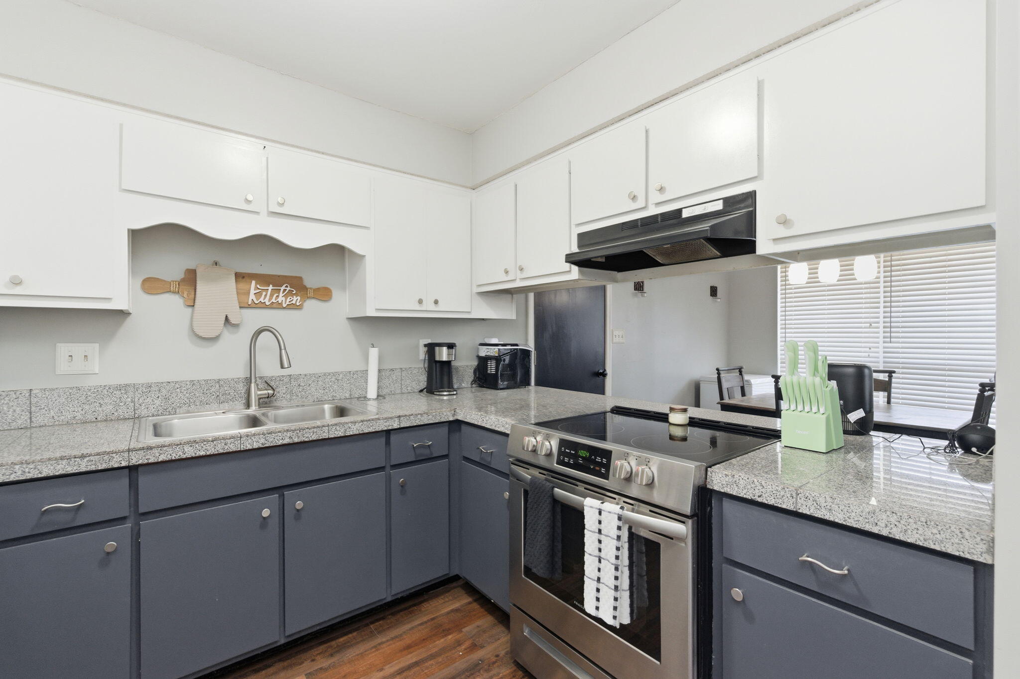 SOUTHWAY ESTATES 2ND ADDN - Residential