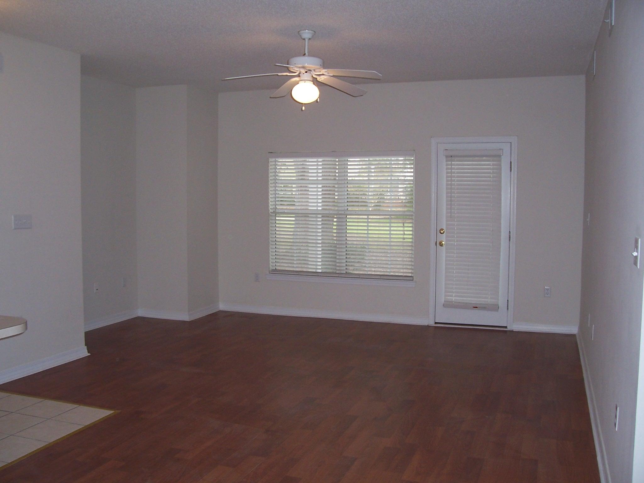 THE OAKS AT NICEVILLE - Residential Lease