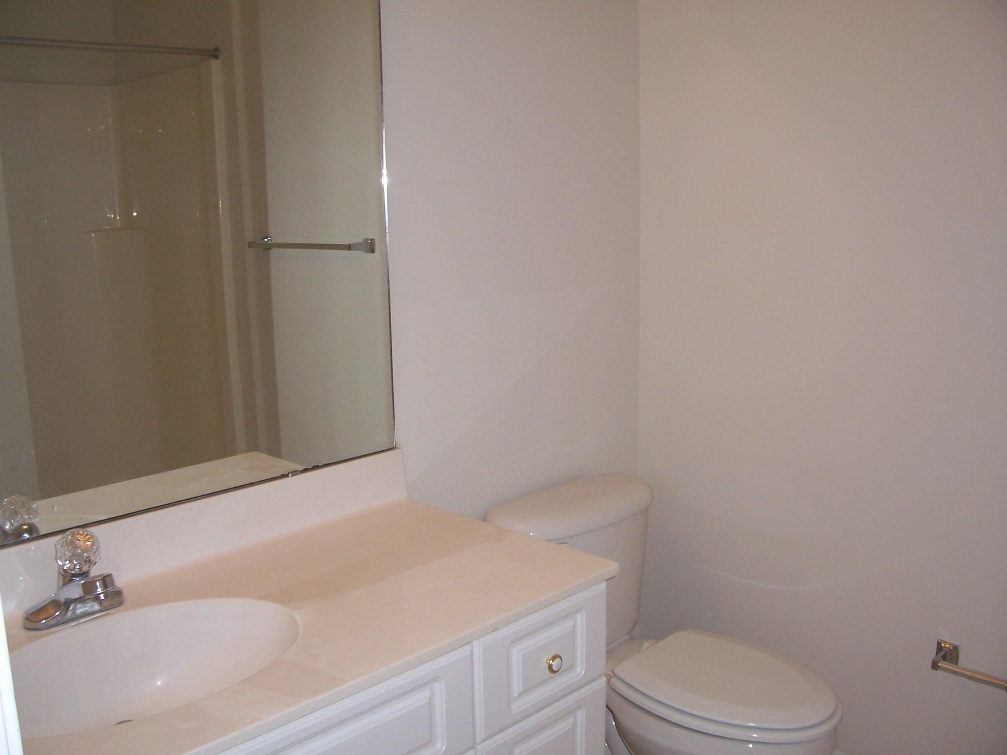 THE OAKS AT NICEVILLE - Residential Lease