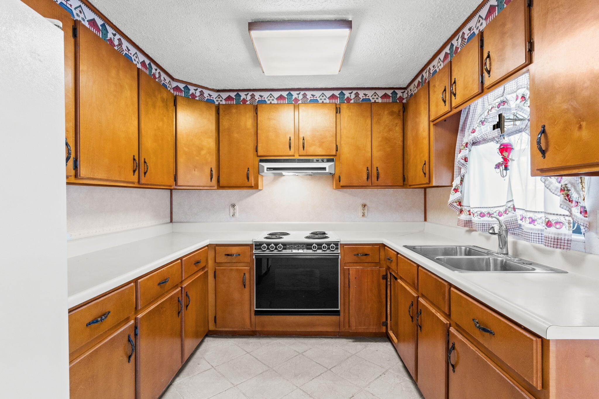 NO RECORDED SUBDIVISION - Residential