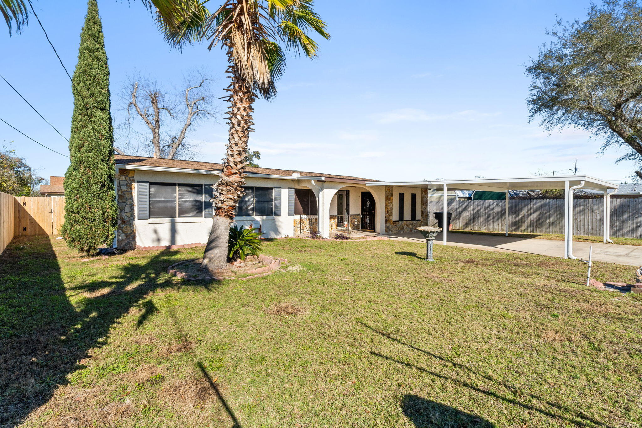 NO RECORDED SUBDIVISION - Residential