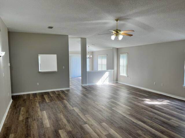 EMERALD VILLAGE S/D - Residential Lease