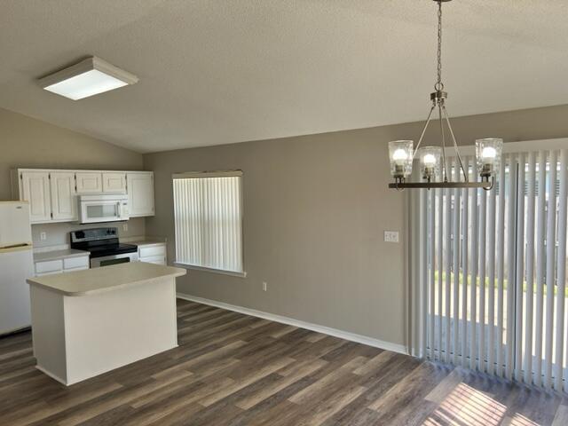 EMERALD VILLAGE S/D - Residential Lease