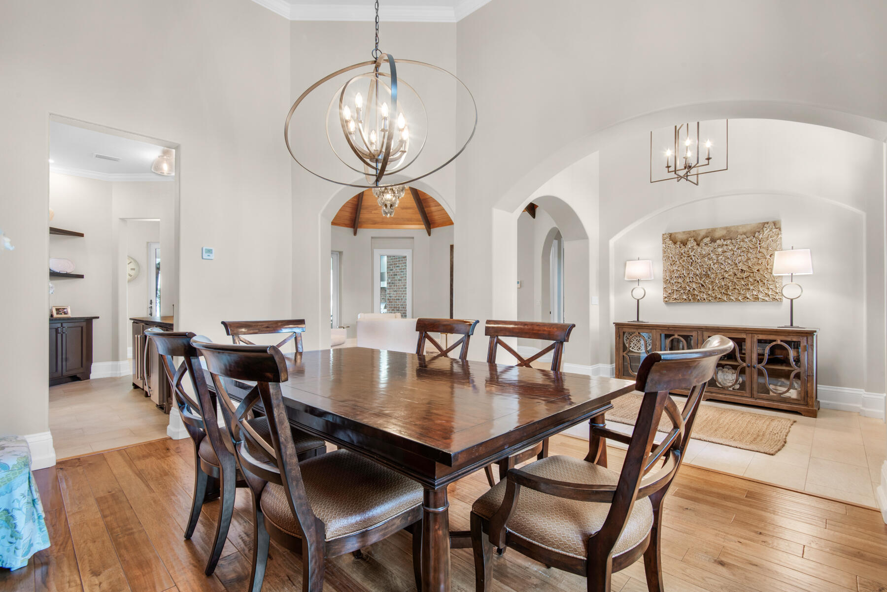 ELLIOTTS POINT - Residential