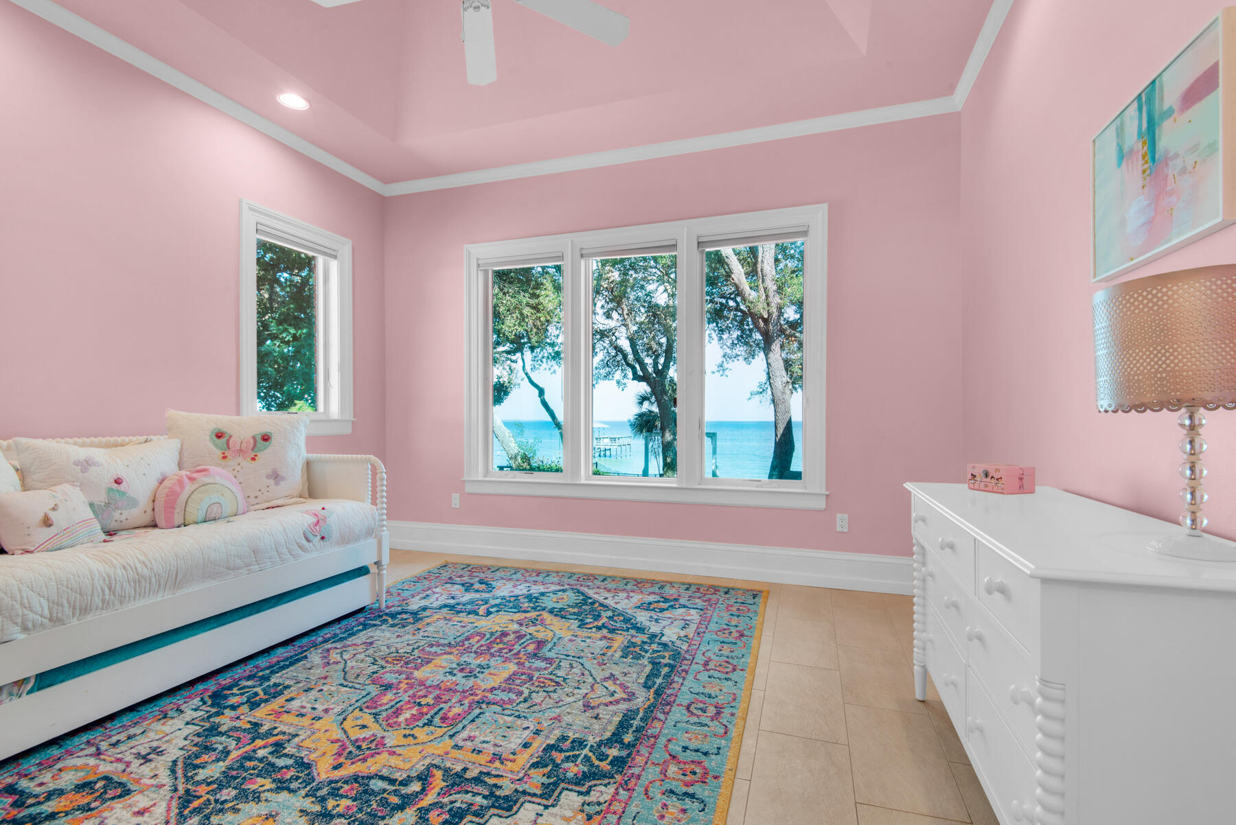 ELLIOTTS POINT - Residential