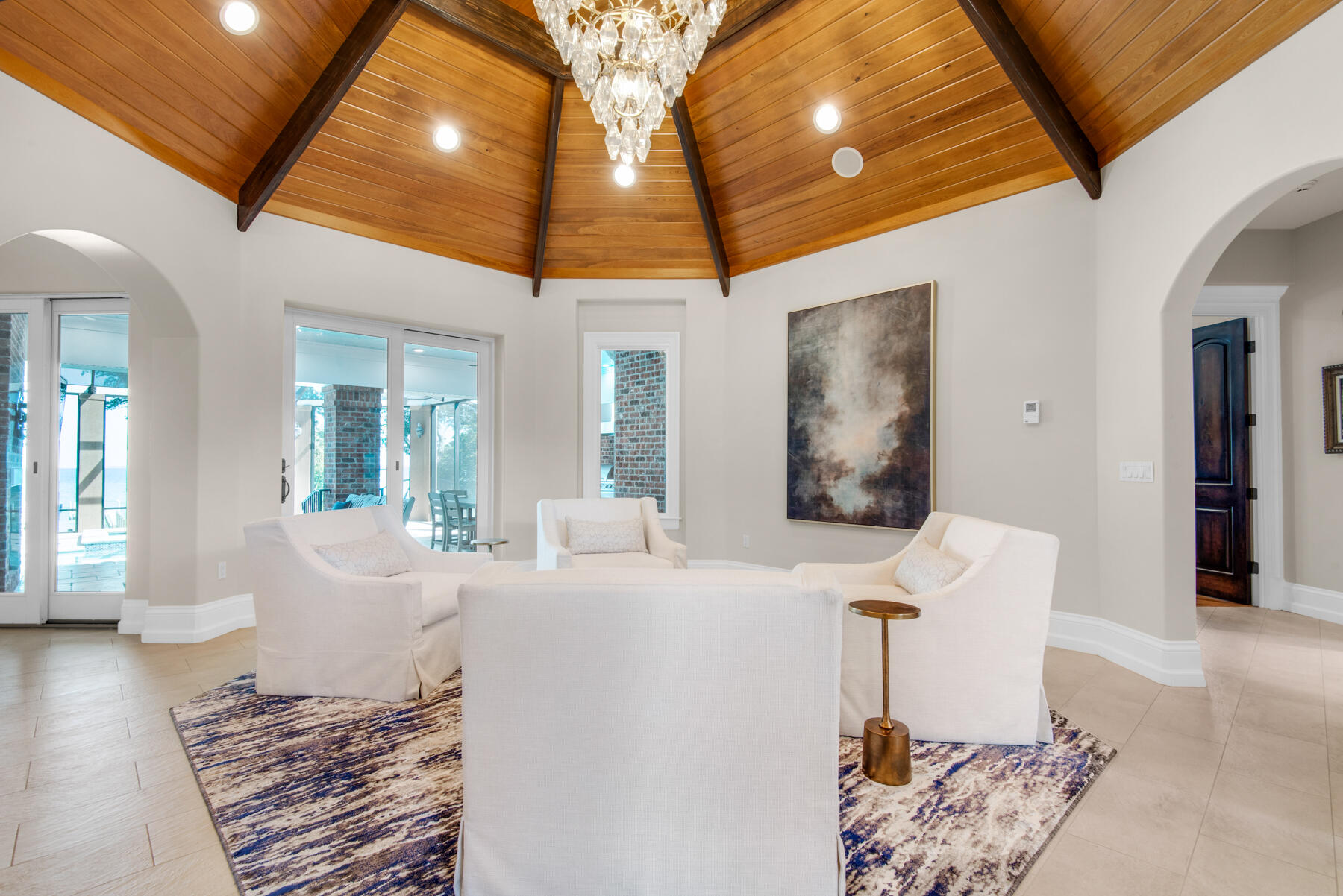 ELLIOTTS POINT - Residential