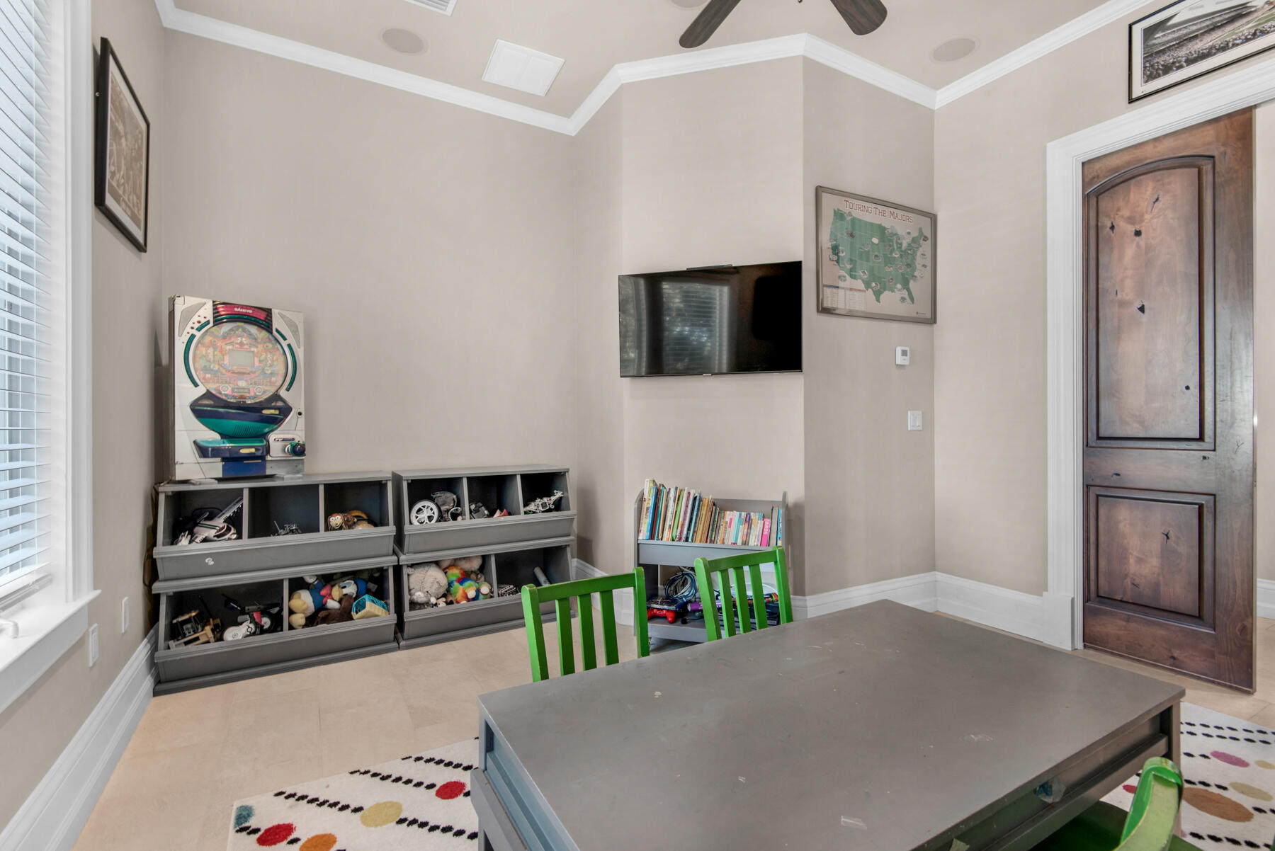 ELLIOTTS POINT - Residential