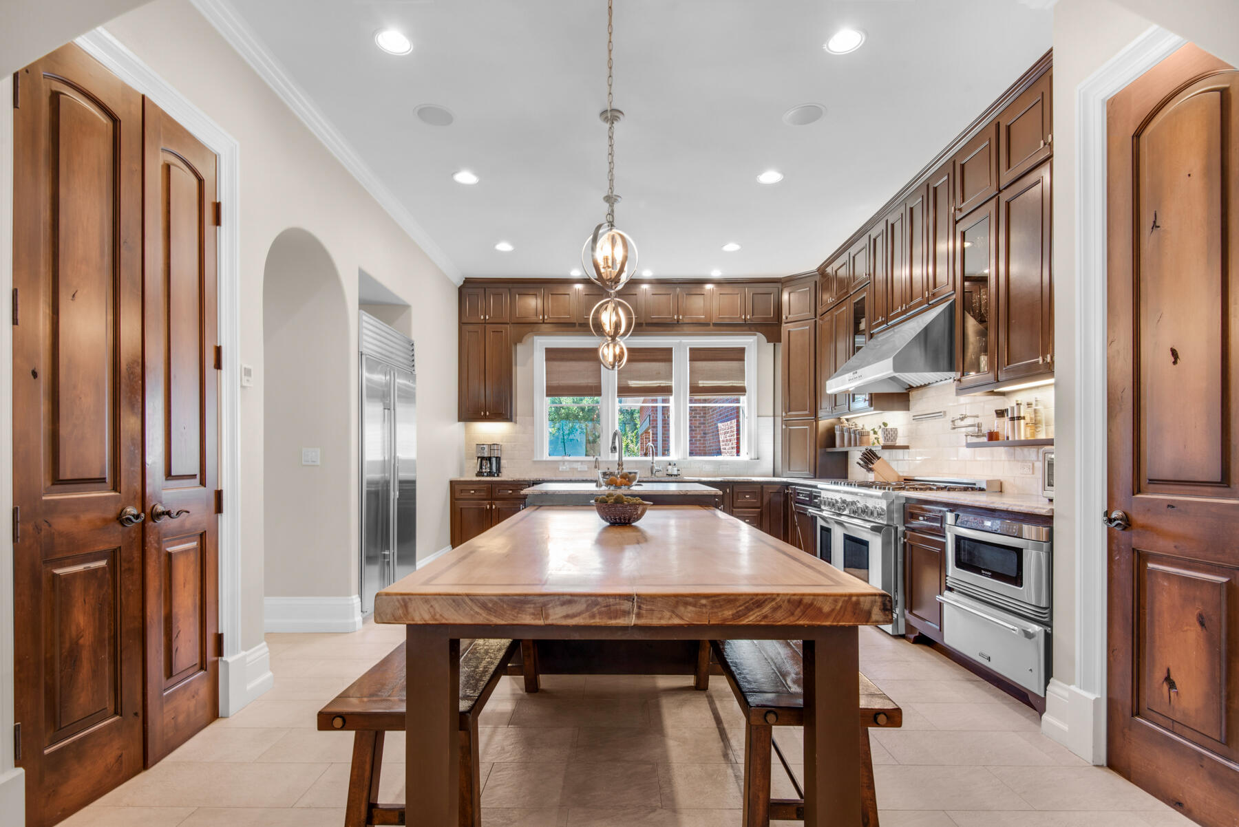 ELLIOTTS POINT - Residential