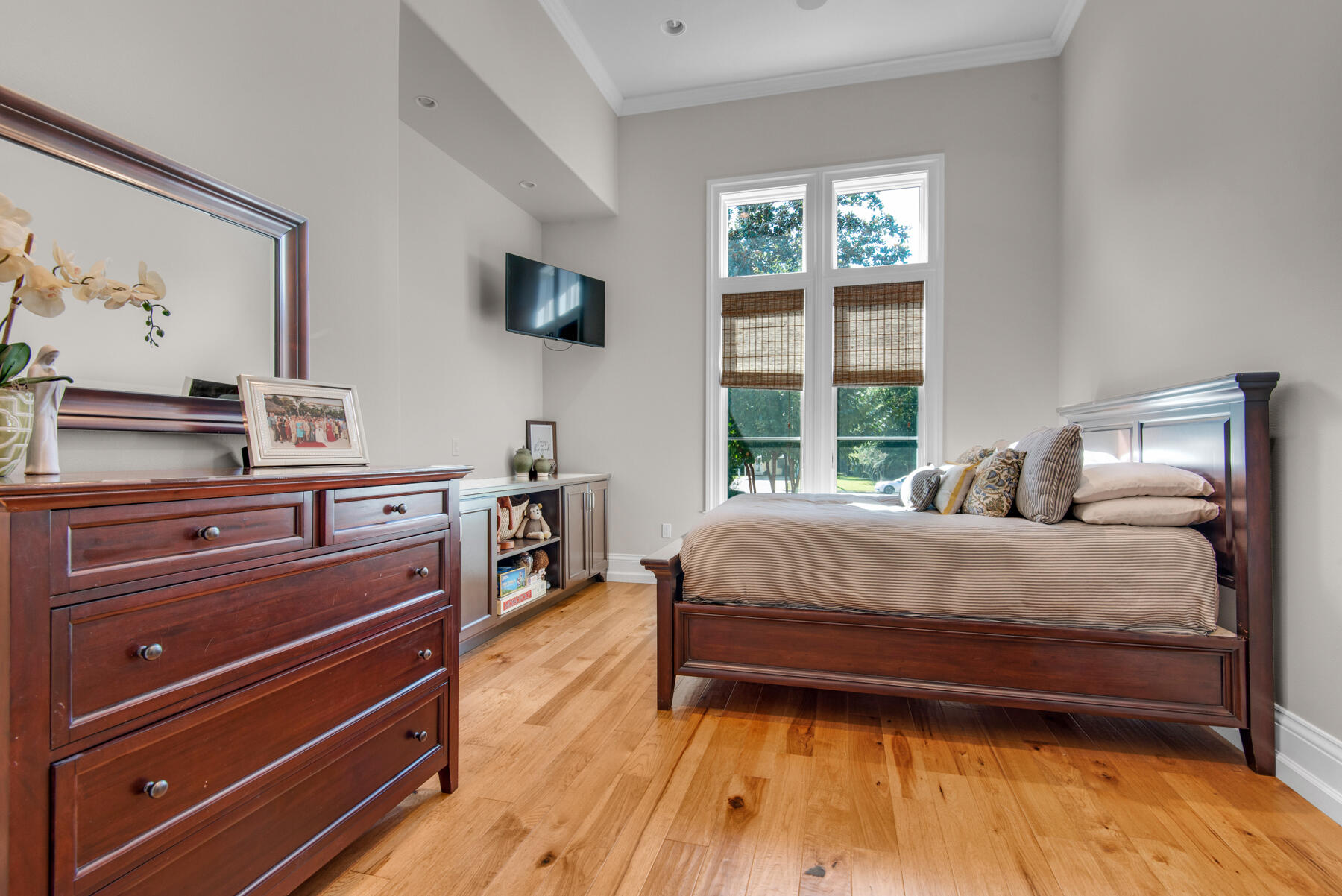 ELLIOTTS POINT - Residential