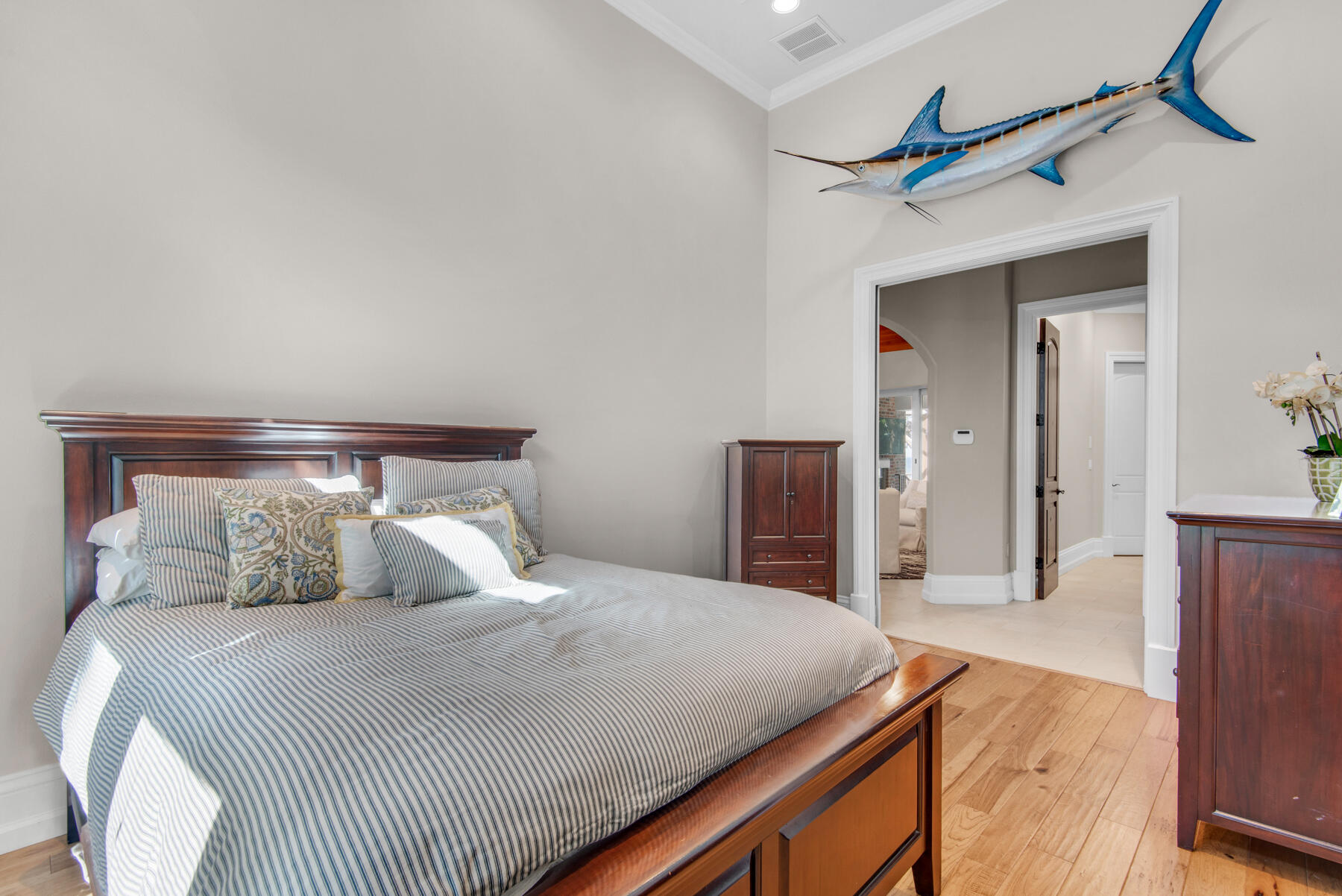 ELLIOTTS POINT - Residential