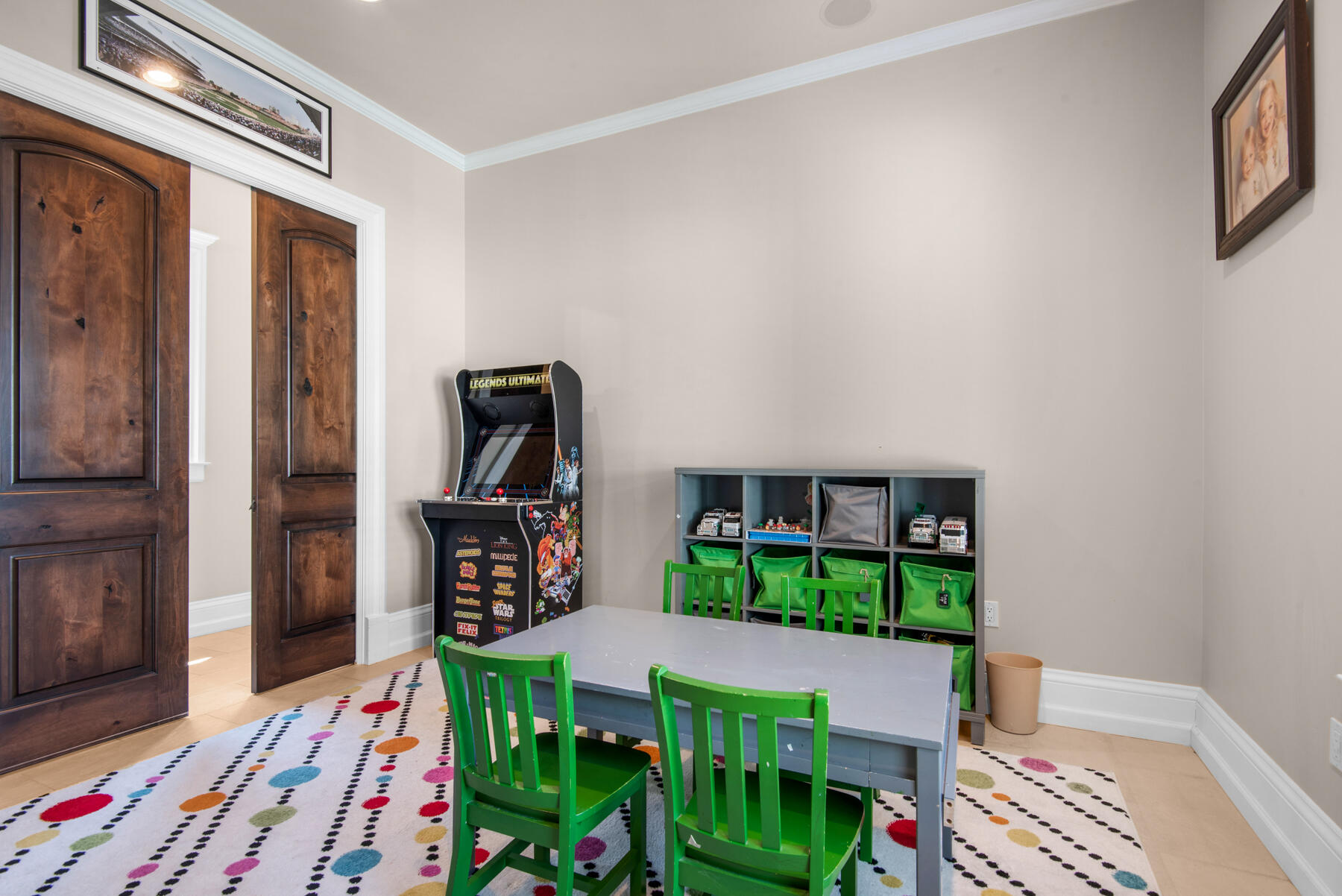 ELLIOTTS POINT - Residential