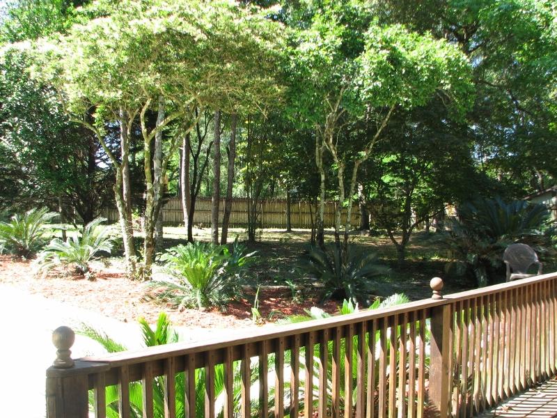 ROCKY BAYOU COUNTRY CLUB ESTATES 4 - Residential