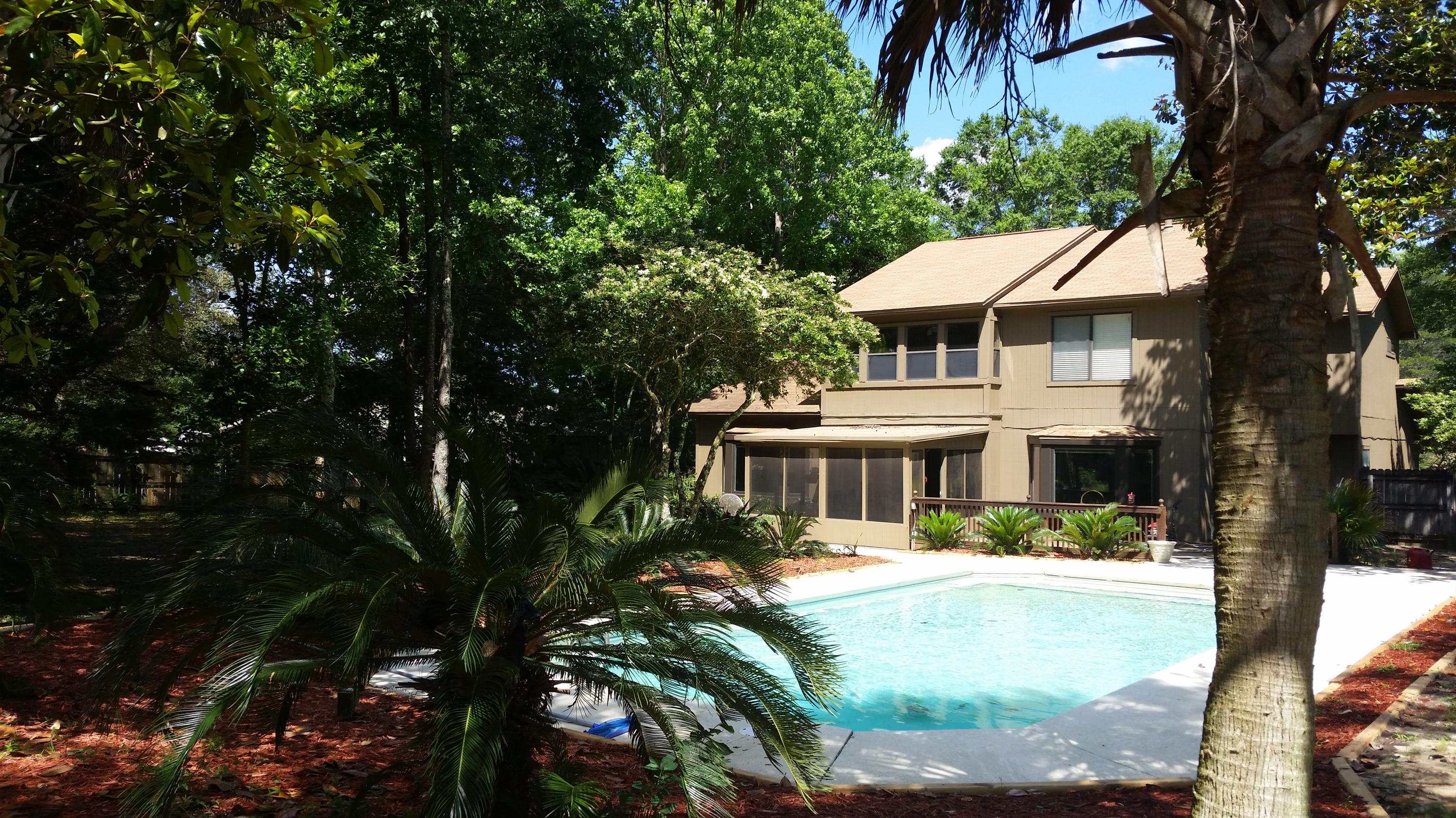 ROCKY BAYOU COUNTRY CLUB ESTATES 4 - Residential